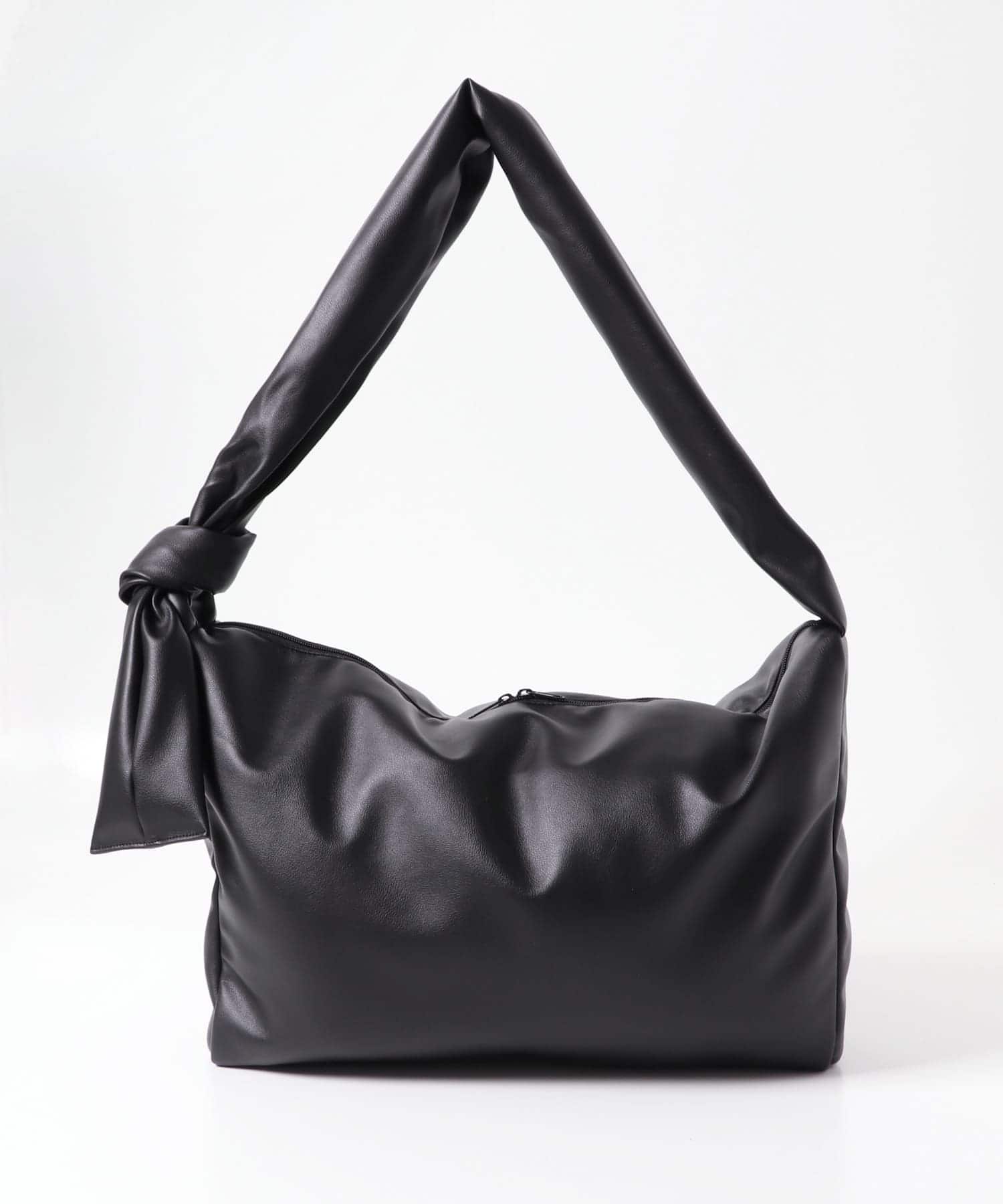 フェイクレザーパデットビッグショルダー BLACK one