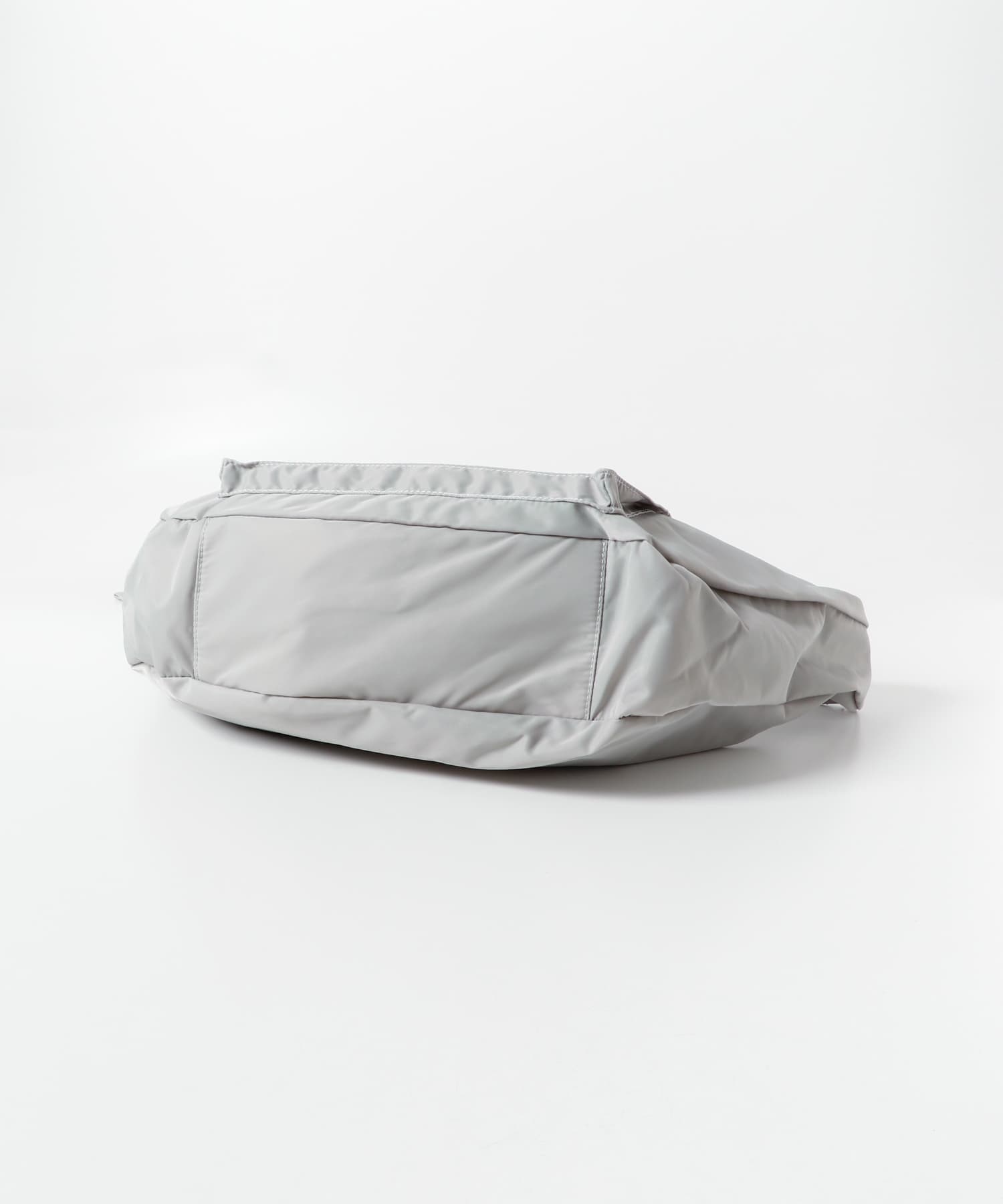 ナイロンボディバッグ GRAY one