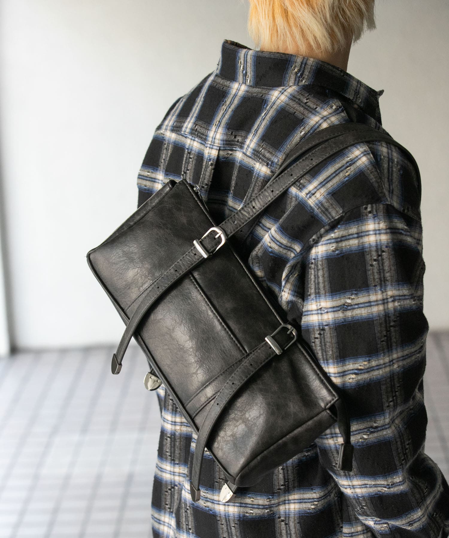 FLスクエアボストンバッグ BLACK one