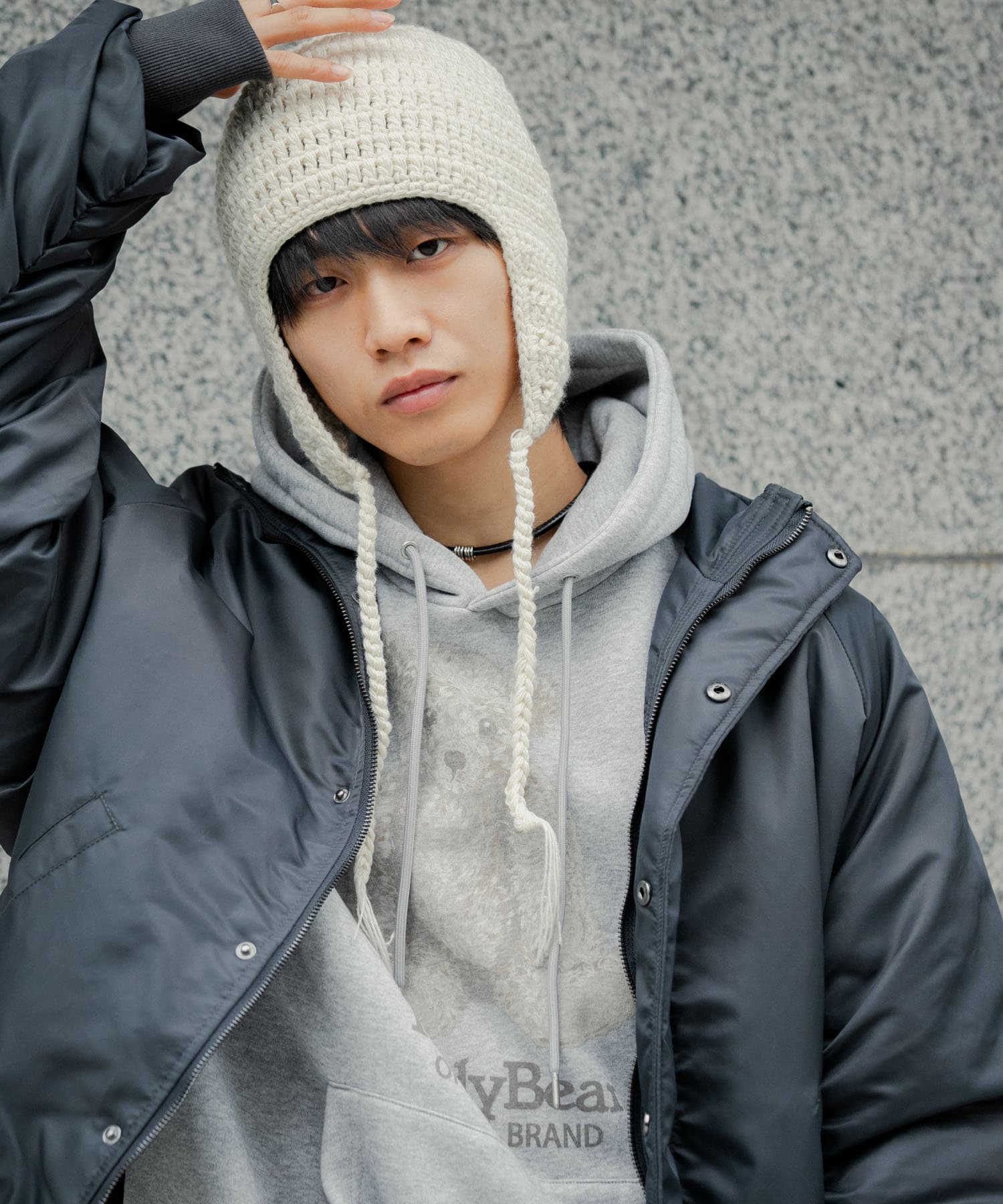 イヤーフラップニットキャップ IVORY one