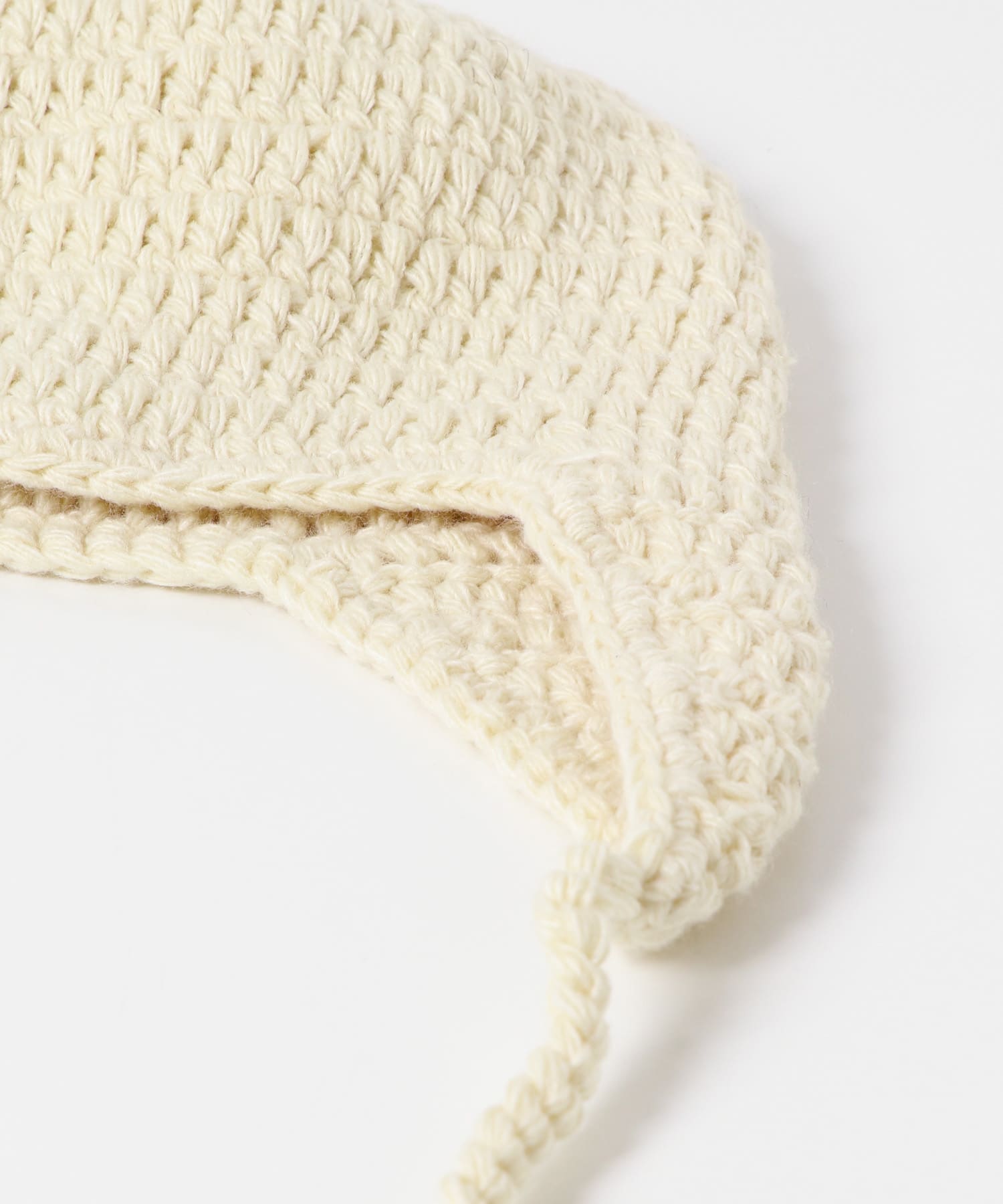 イヤーフラップニットキャップ IVORY one
