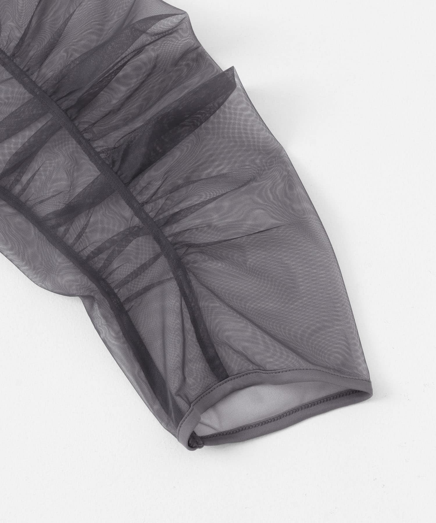シャーリングチュールトップ CHARCOAL one