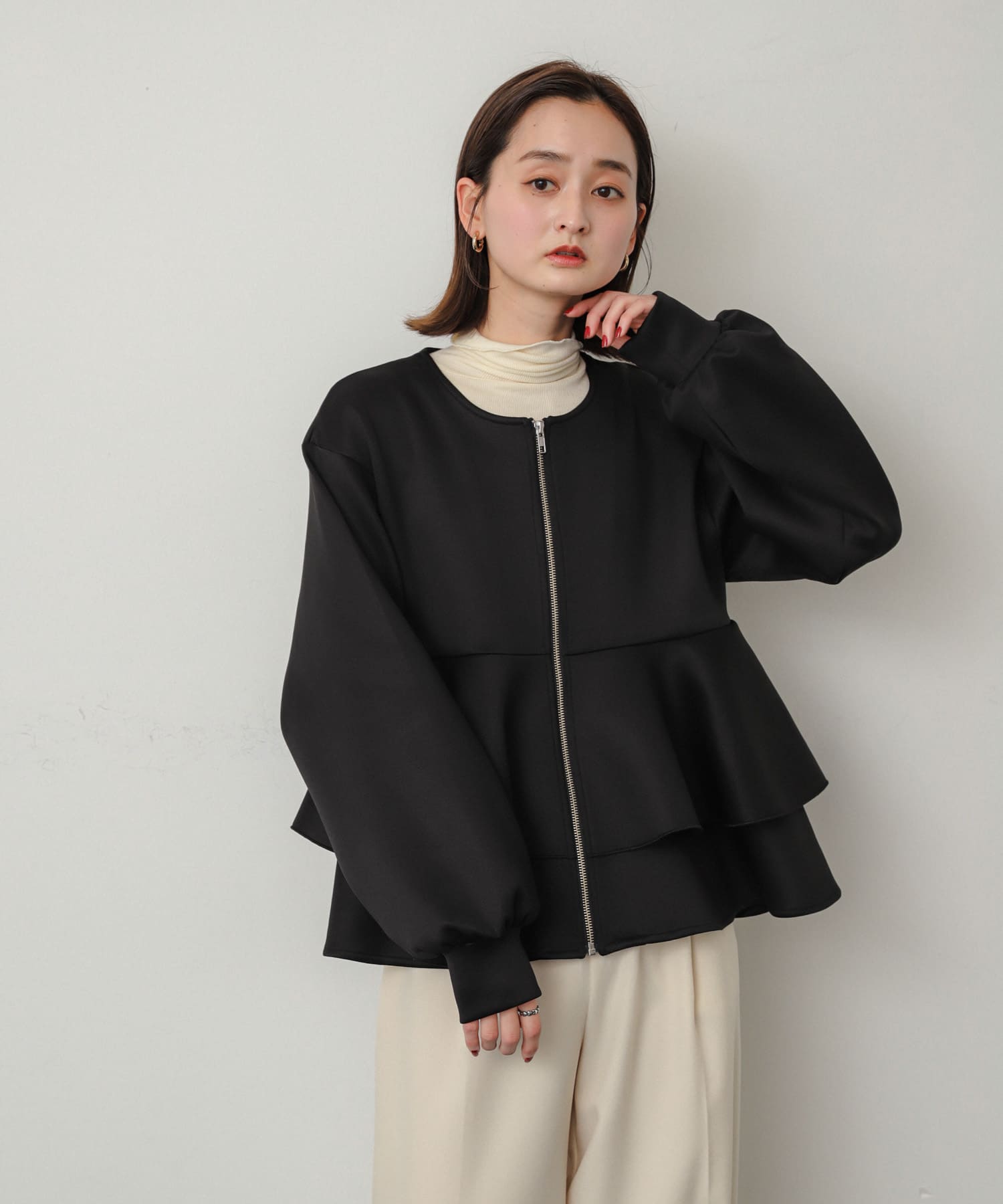 フリルペプラムジップカーディガン(one CHARCOAL): トップス