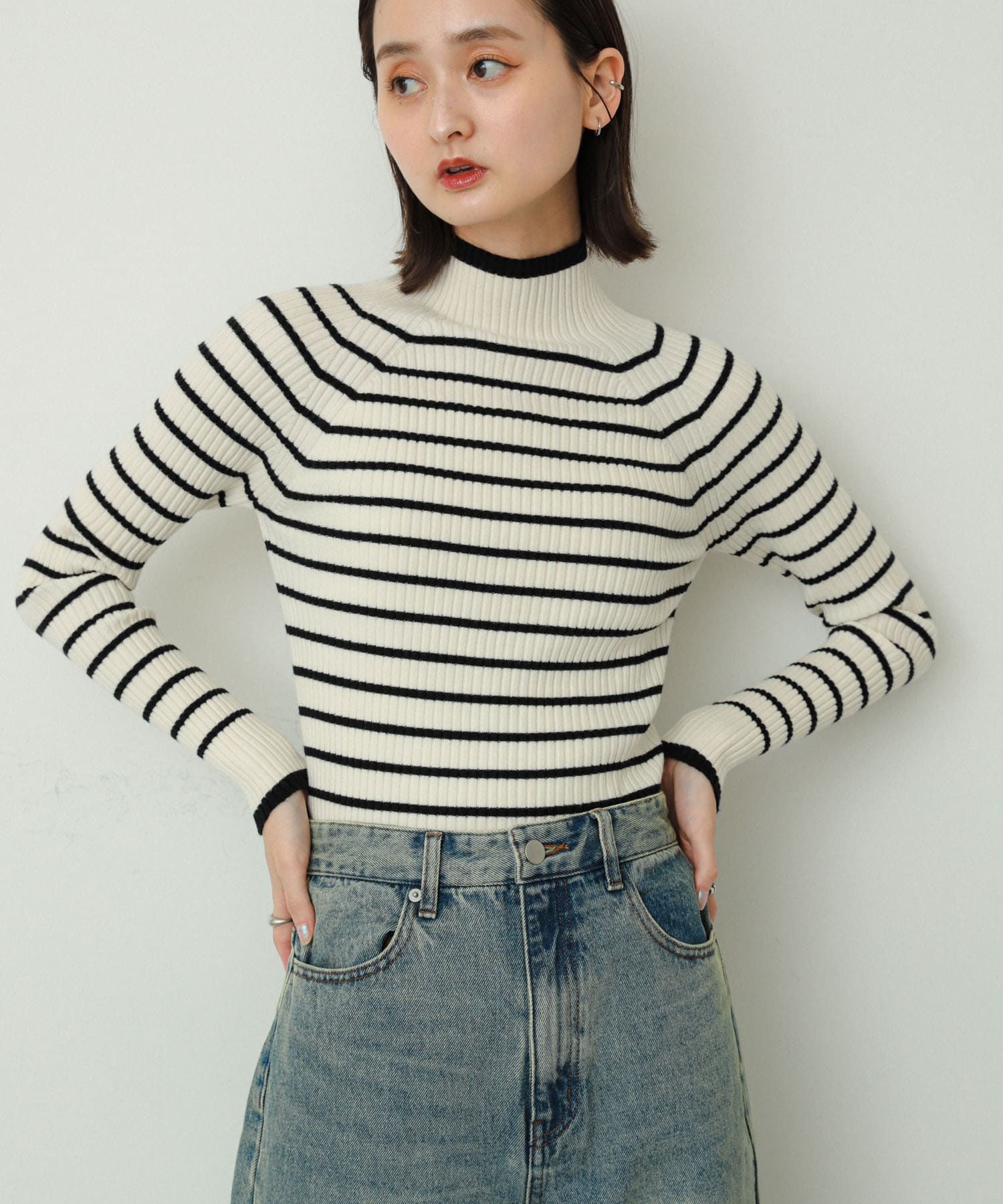 WHT×BLK