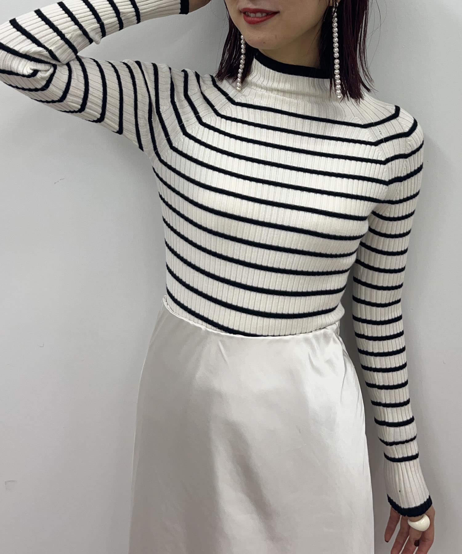 WHT×BLK