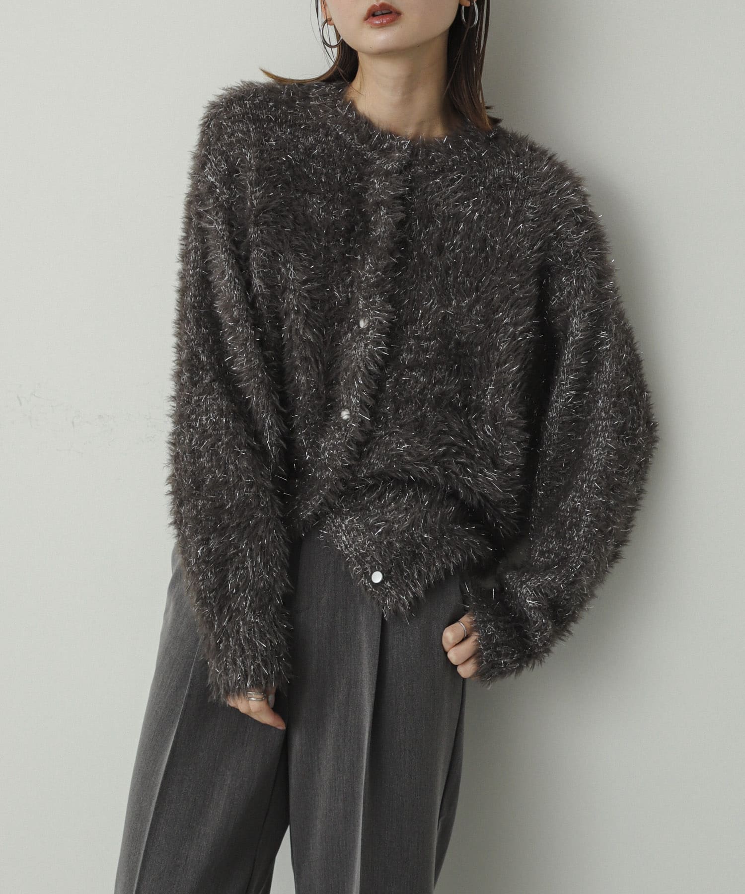 GRAY