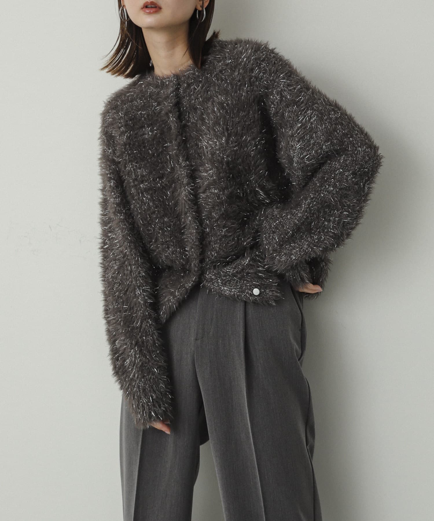GRAY