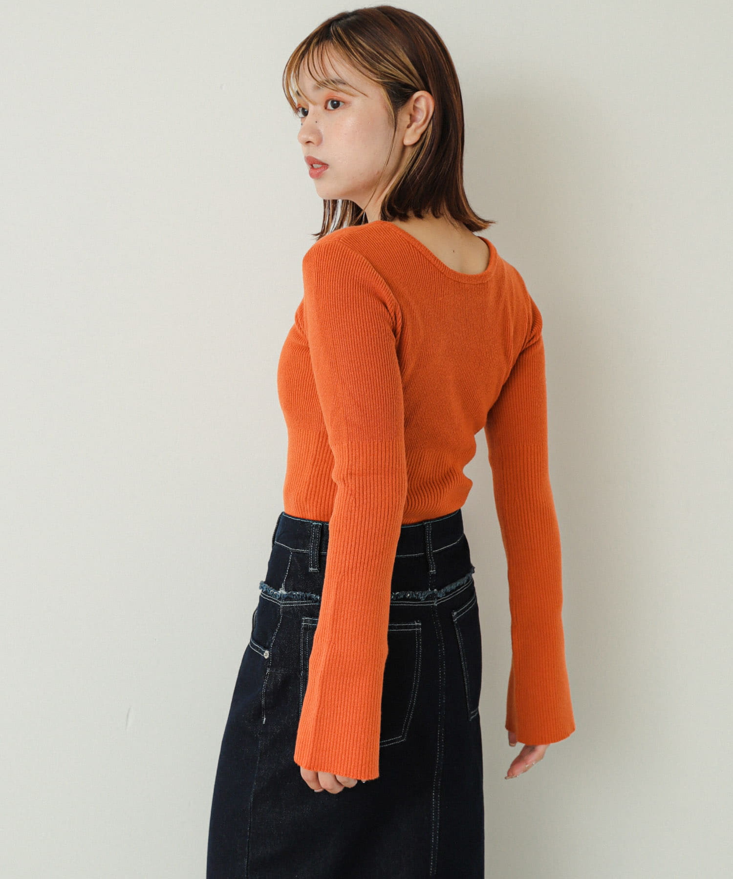 ORANGE