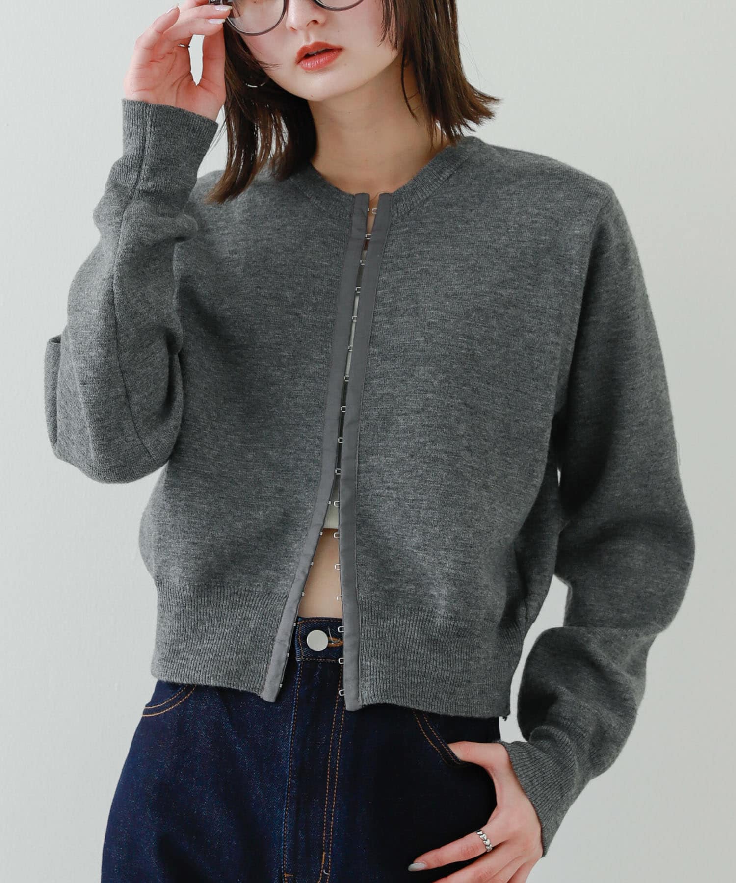 フロントホックストレッチカーディガン