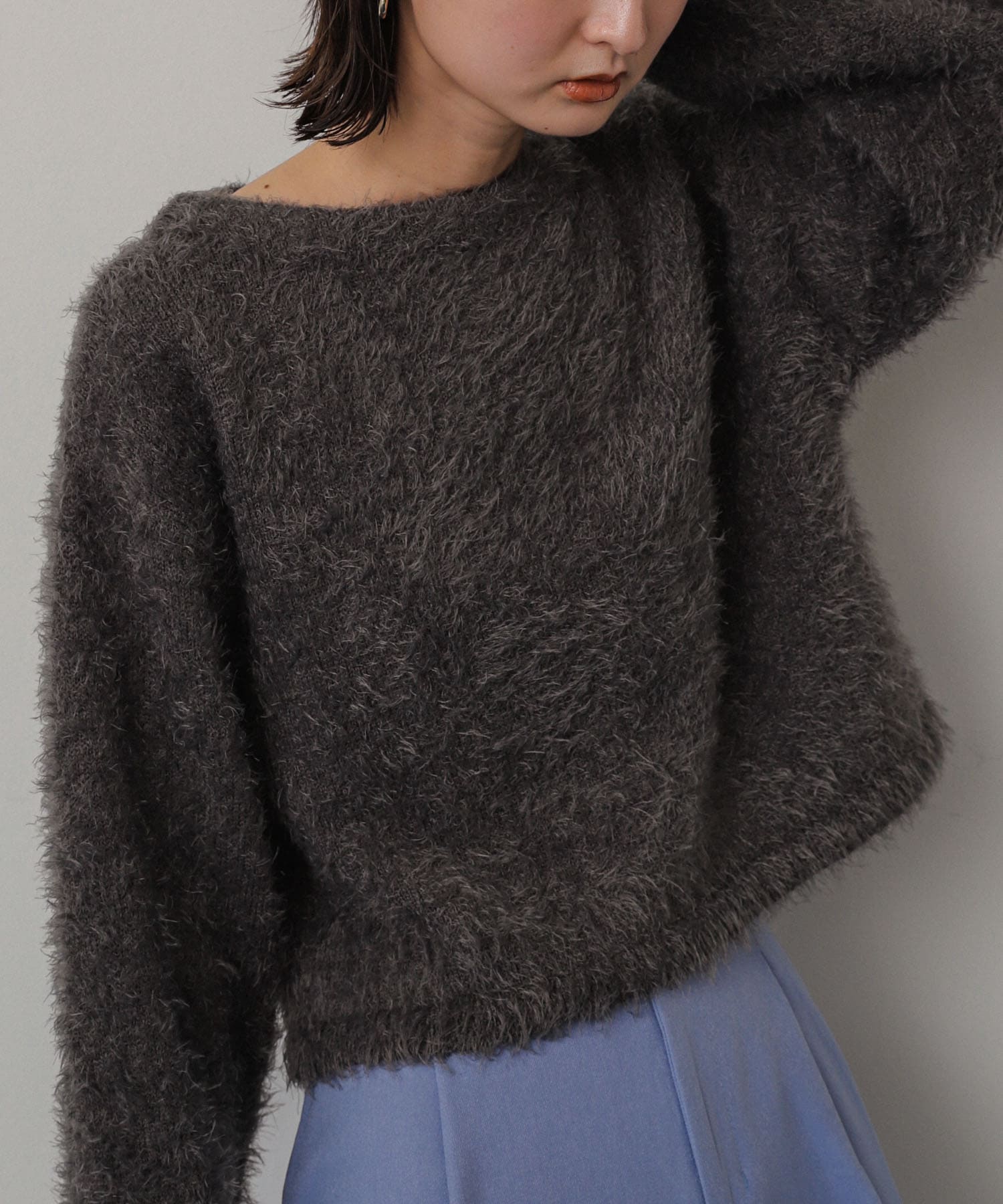 GRAY