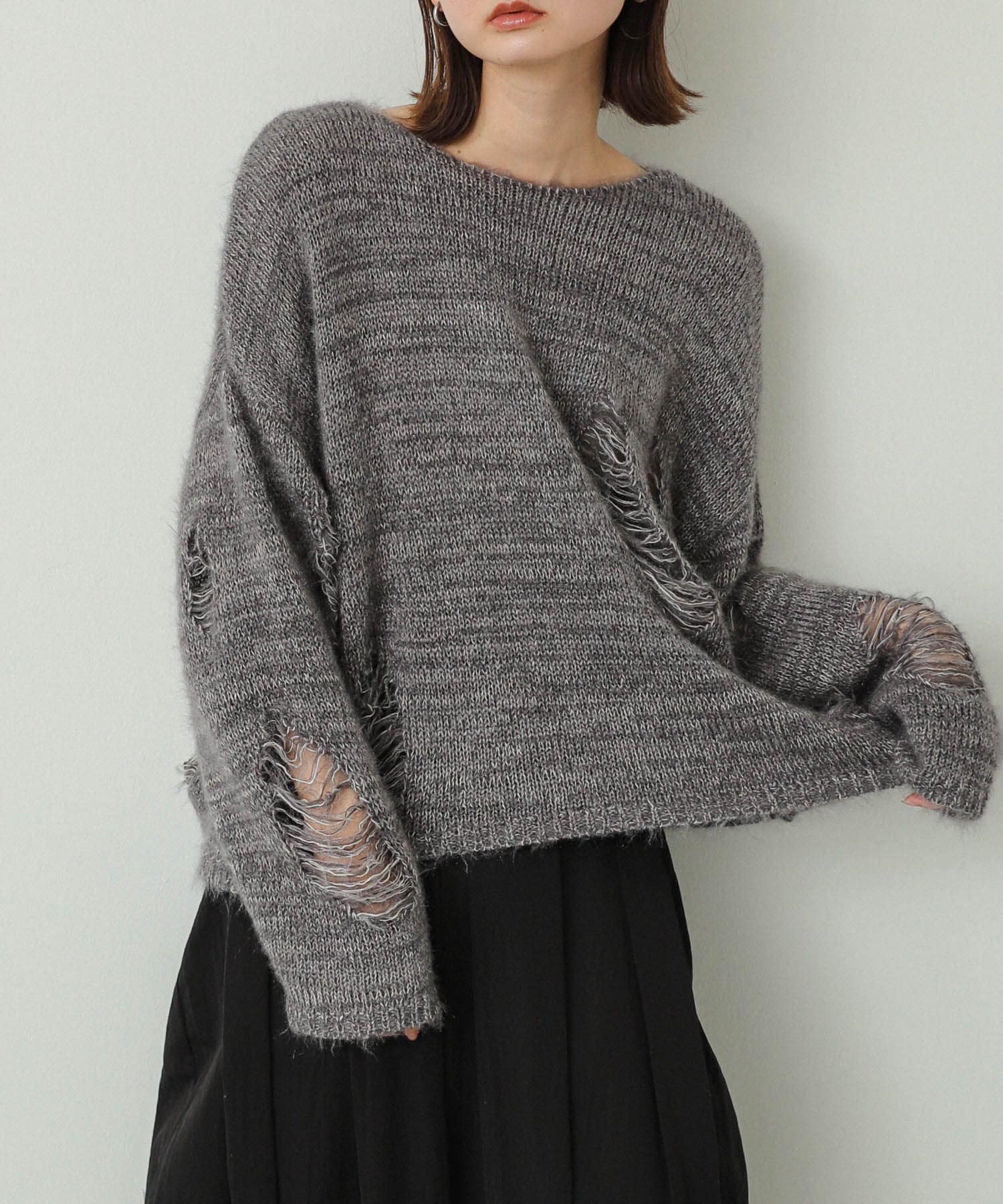 GRAY