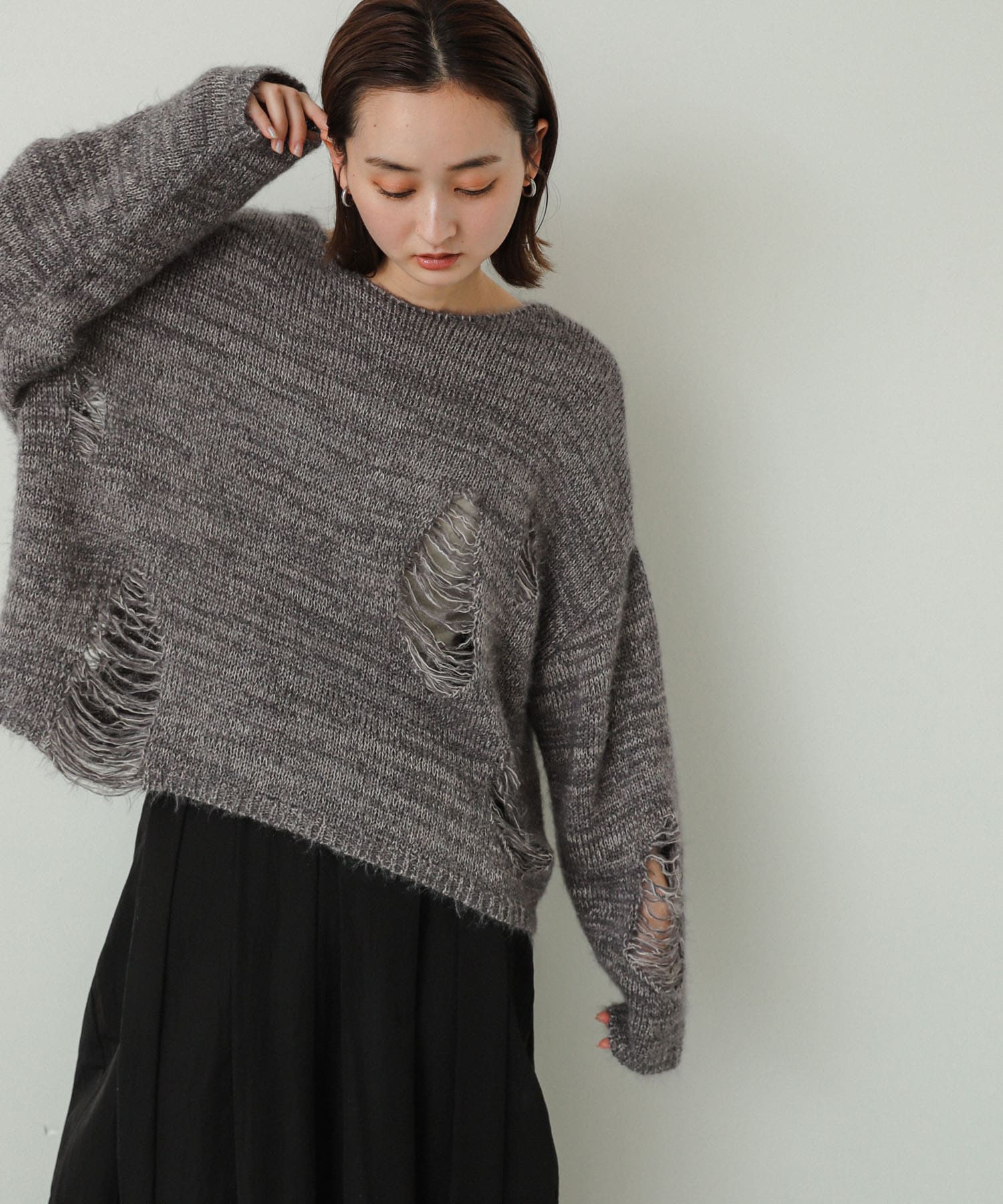 GRAY