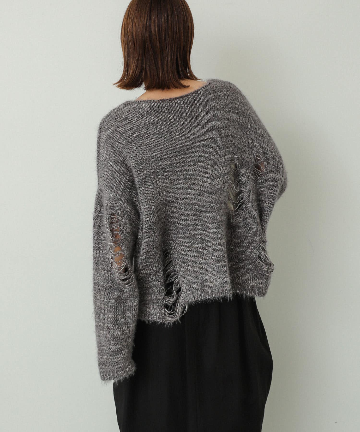 GRAY