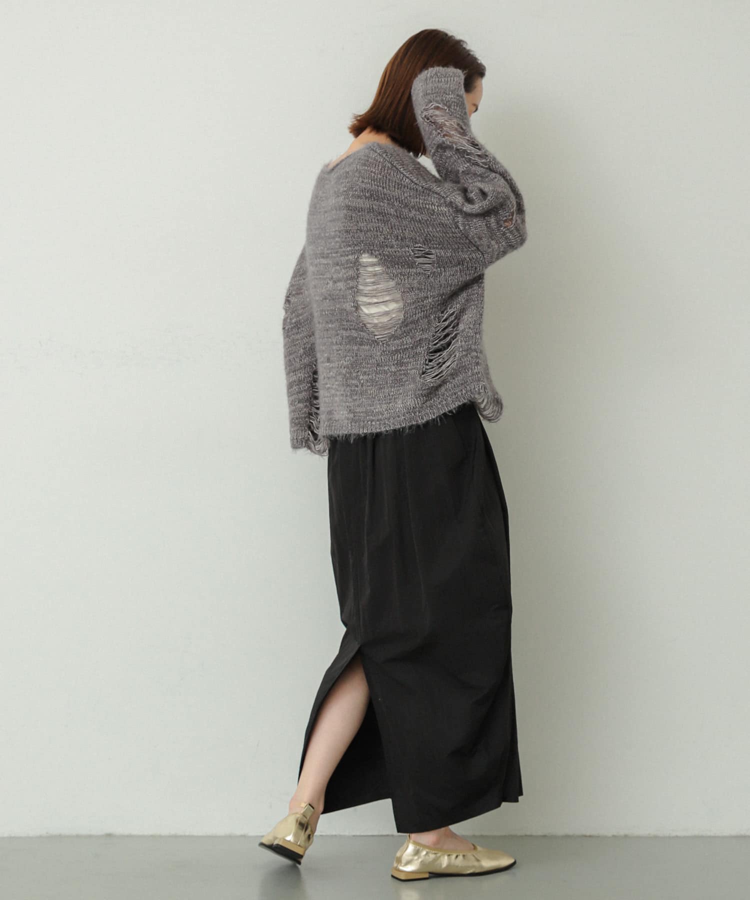 GRAY
