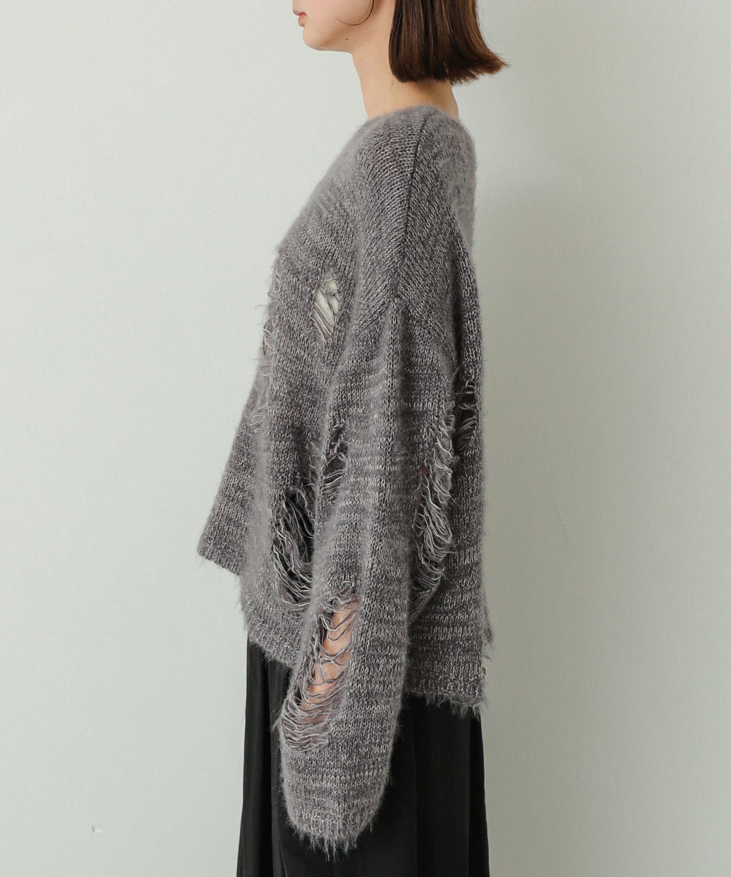 GRAY
