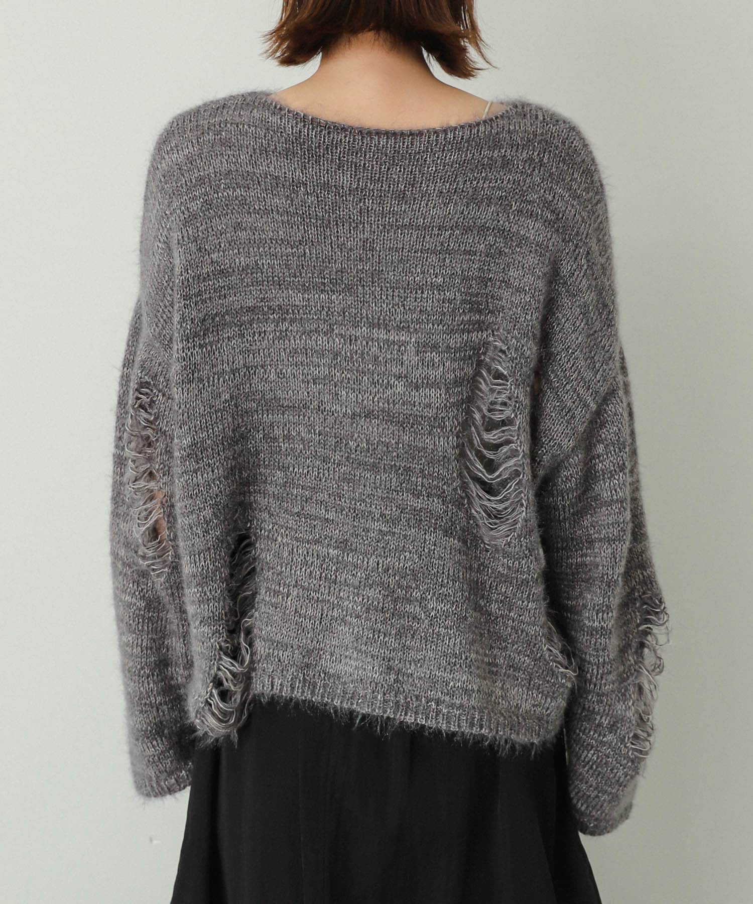GRAY