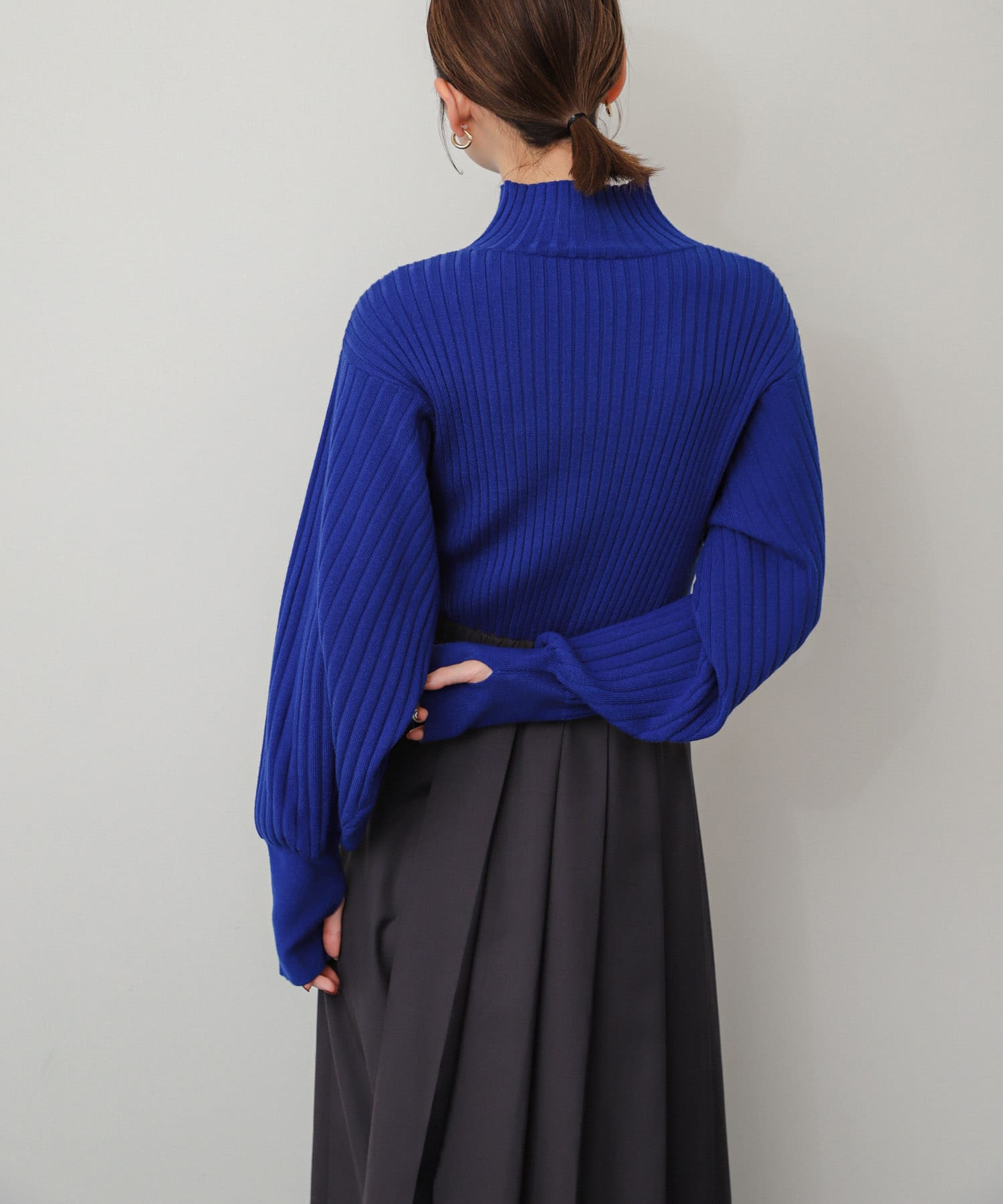 ROYAL BLUE