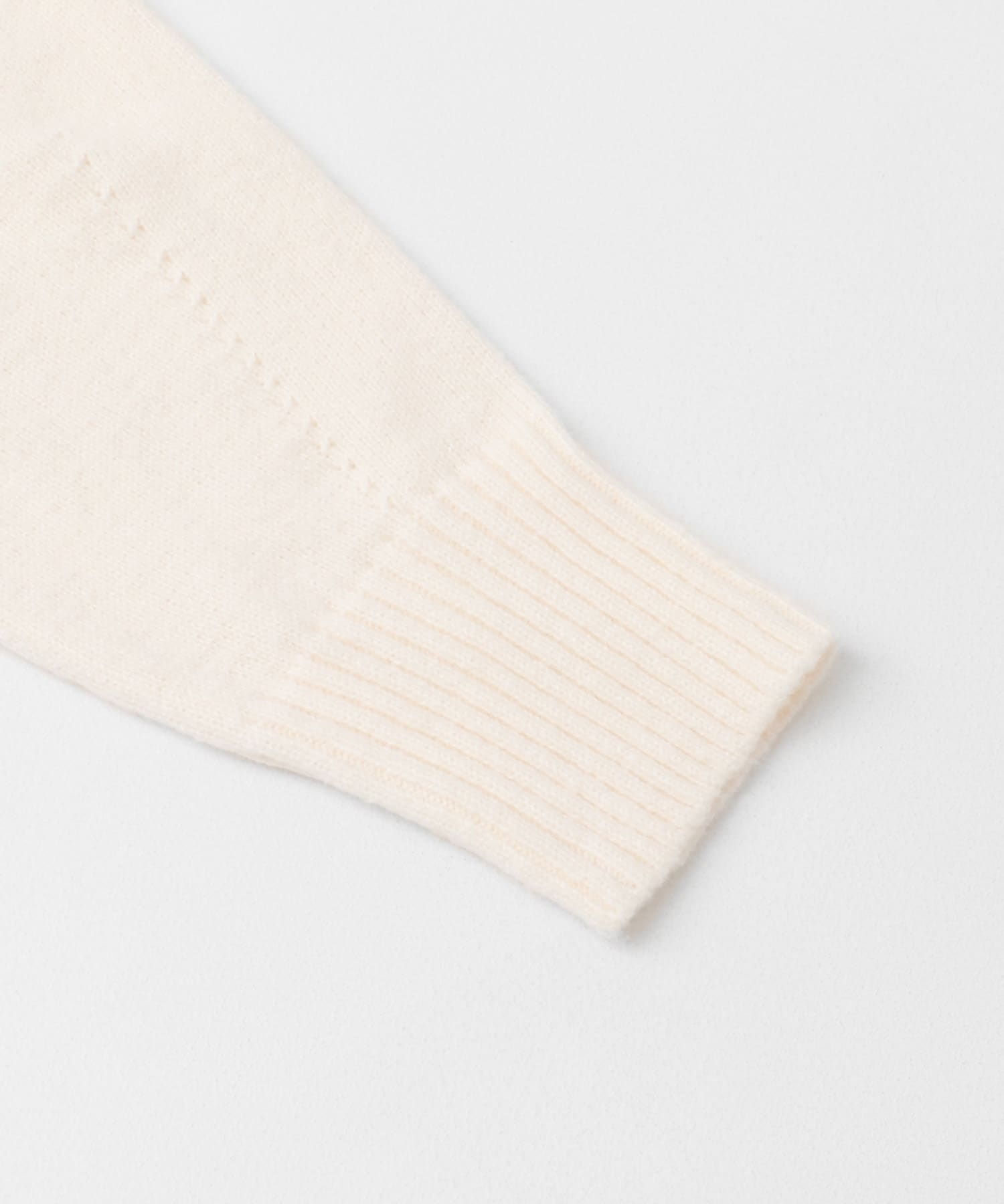 『WEB/一部店舗限定カラー』2WAYタートルネックルーズセーター OFF WHITE one