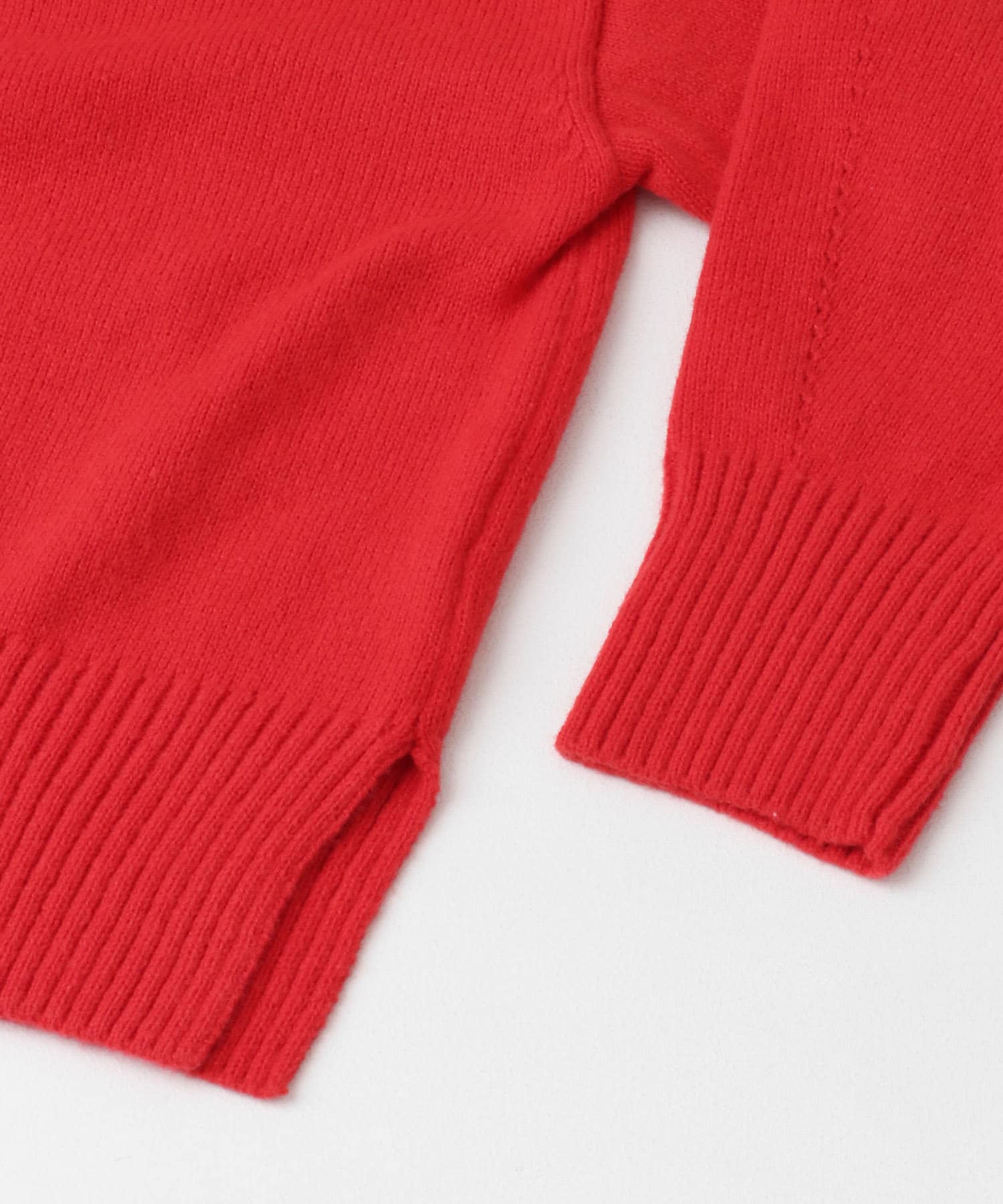 『WEB/一部店舗限定カラー』2WAYタートルネックルーズセーター RED one