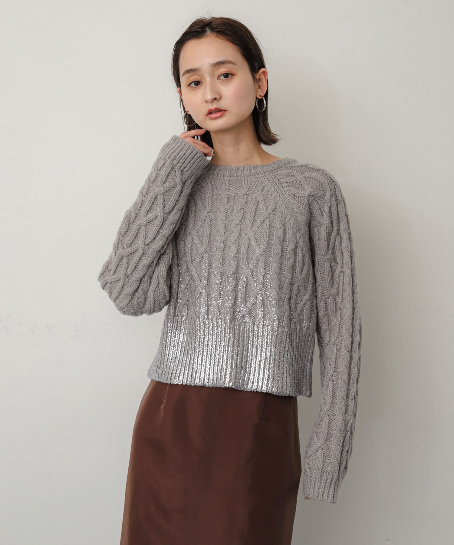 GRAY