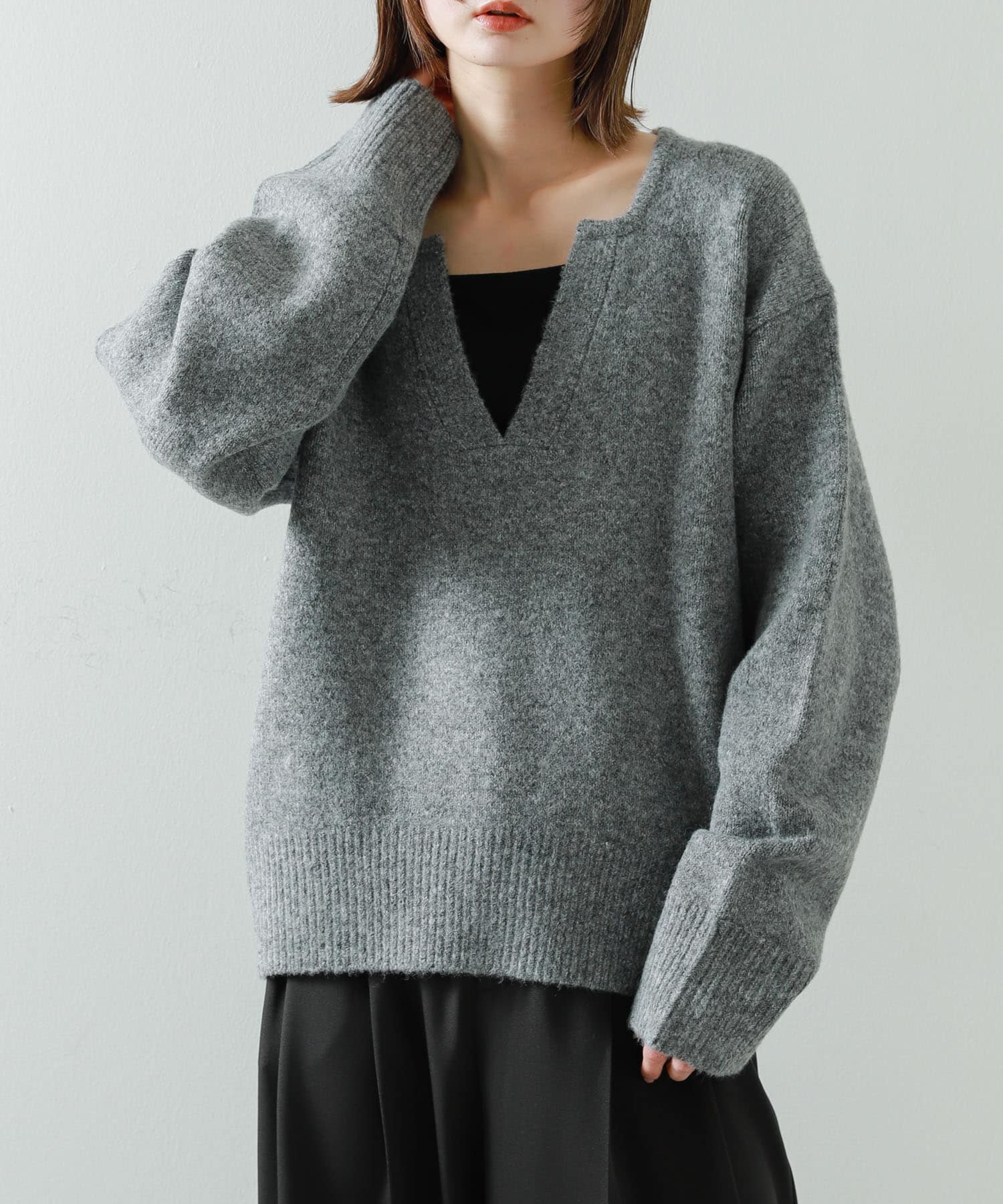 GRAY