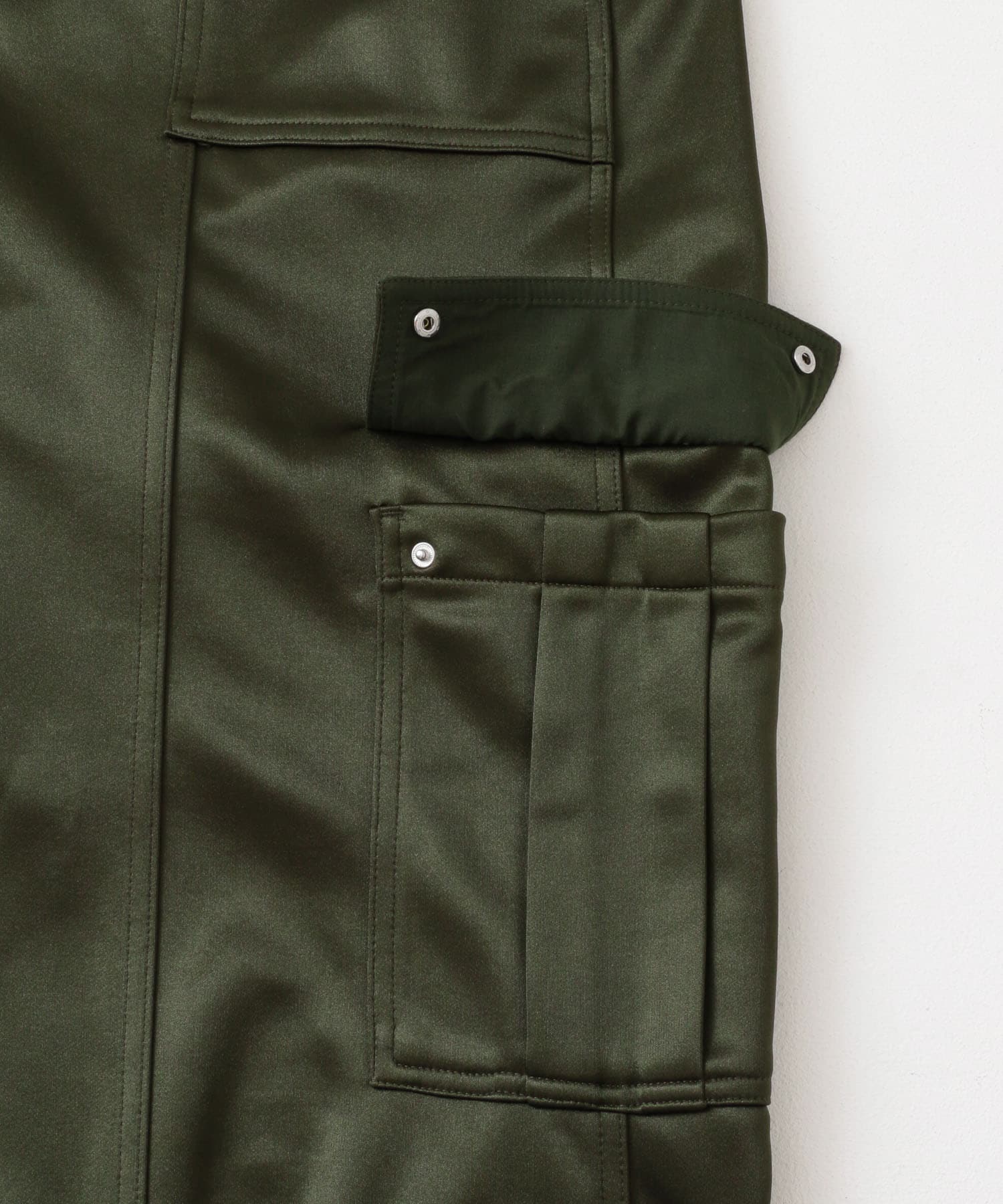 シャイニーカットカーゴパンツ KHAKI S