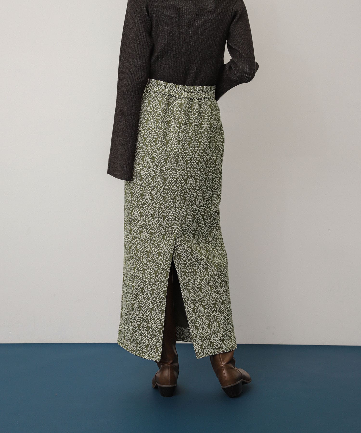 KHAKI