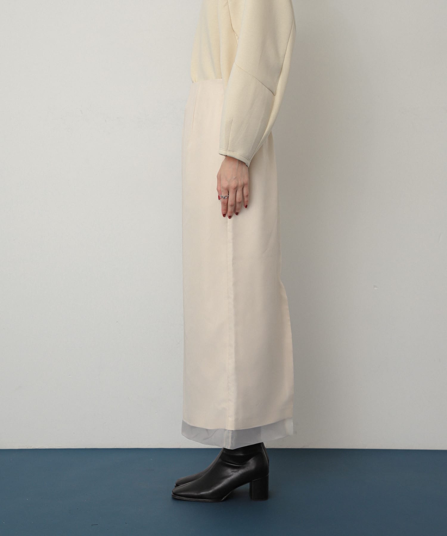 IVORY