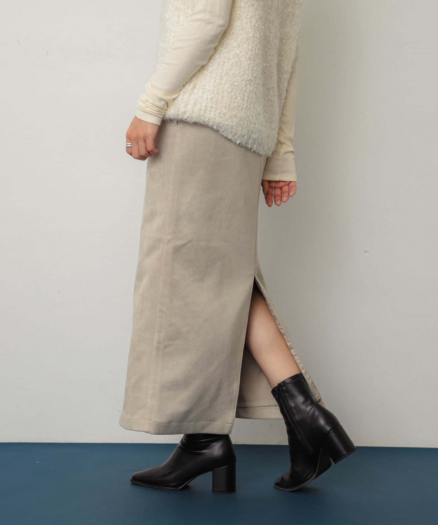 ポンチタイトスカート