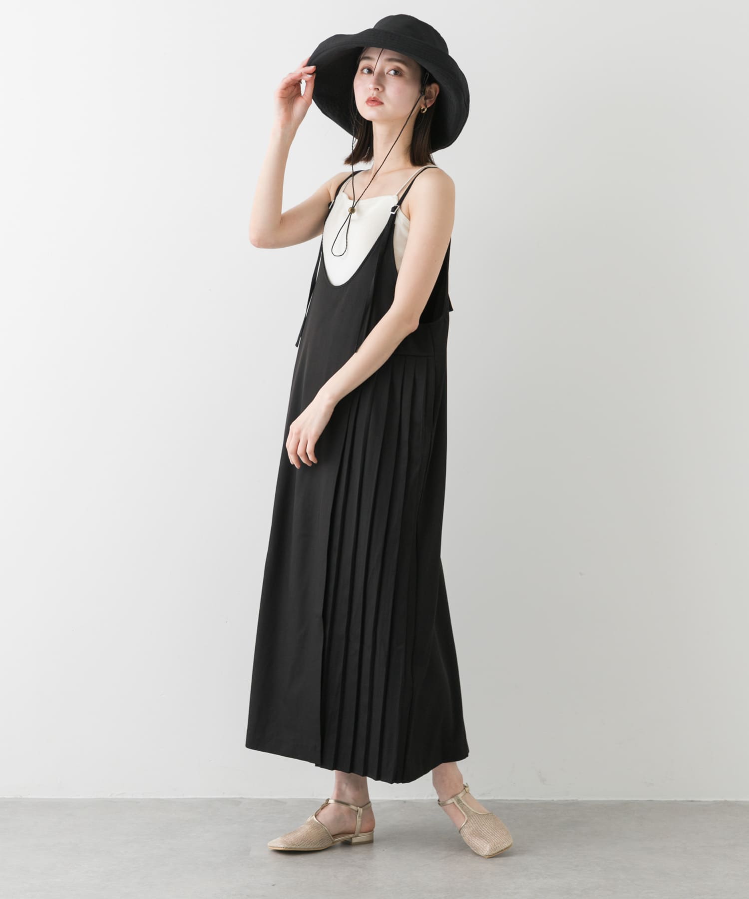 身長：169cm サイズ：one