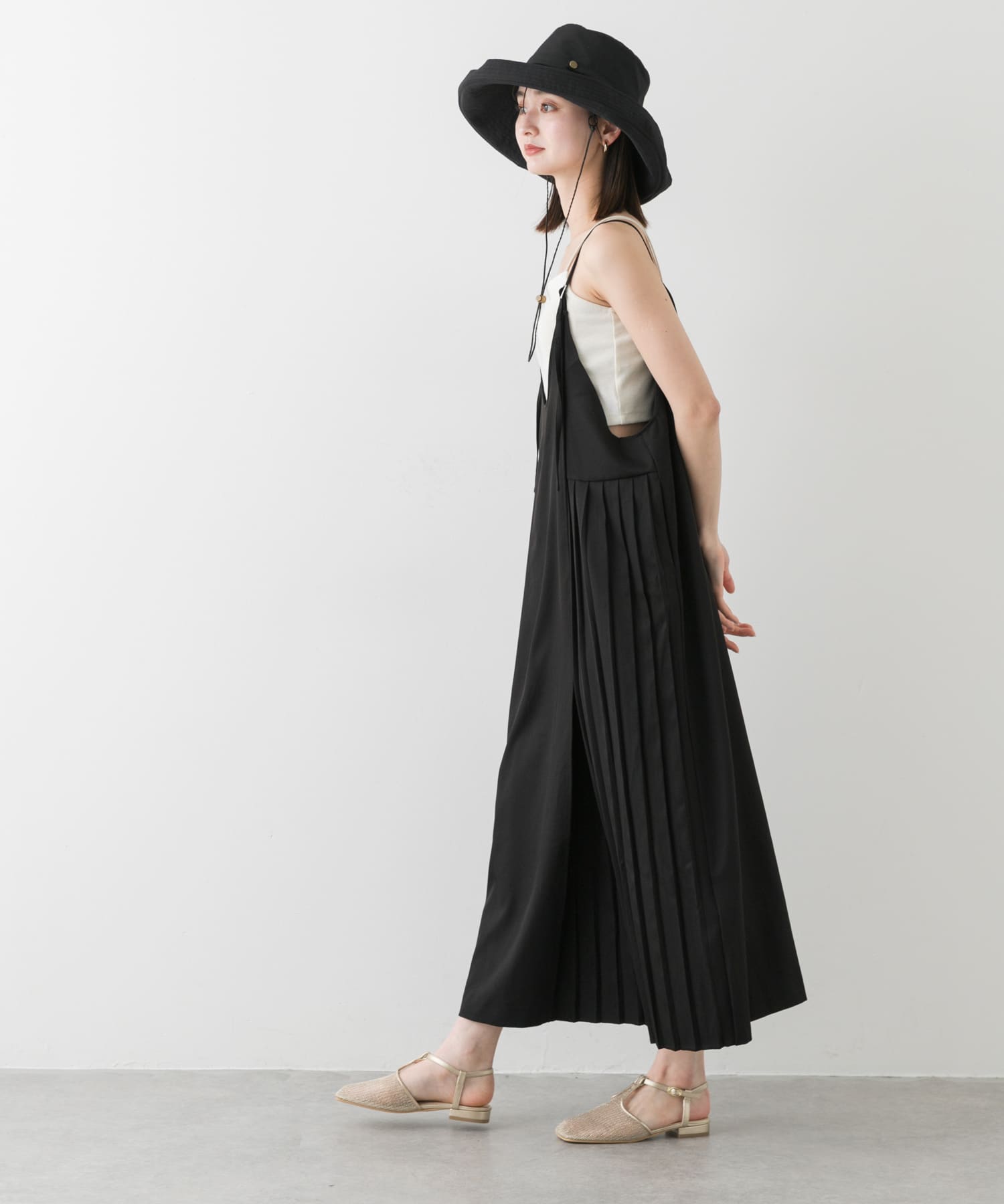 身長：169cm サイズ：one