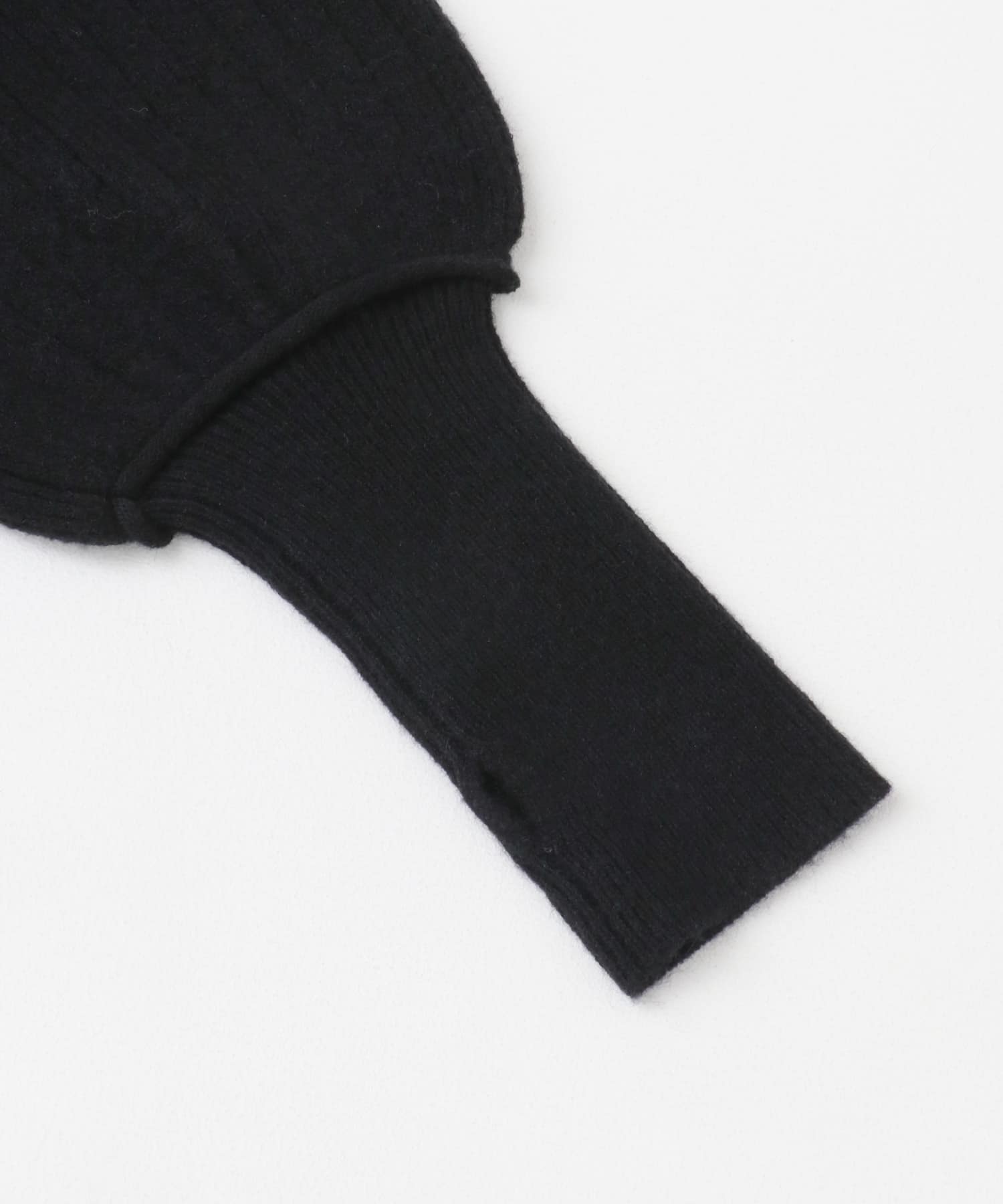 『WEB/一部店舗限定』センターシームサムホールニットワンピース BLACK one