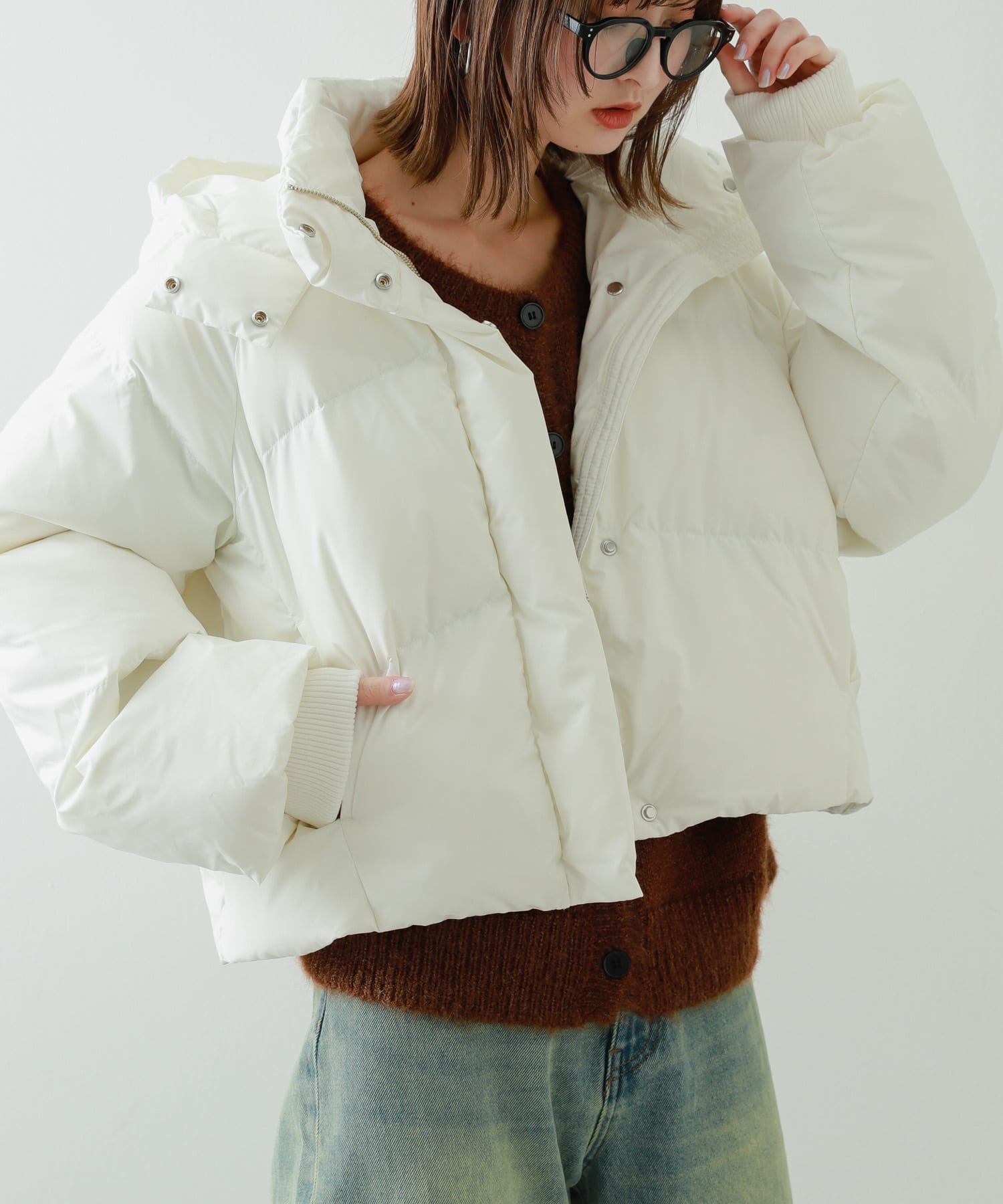 OFF WHITE