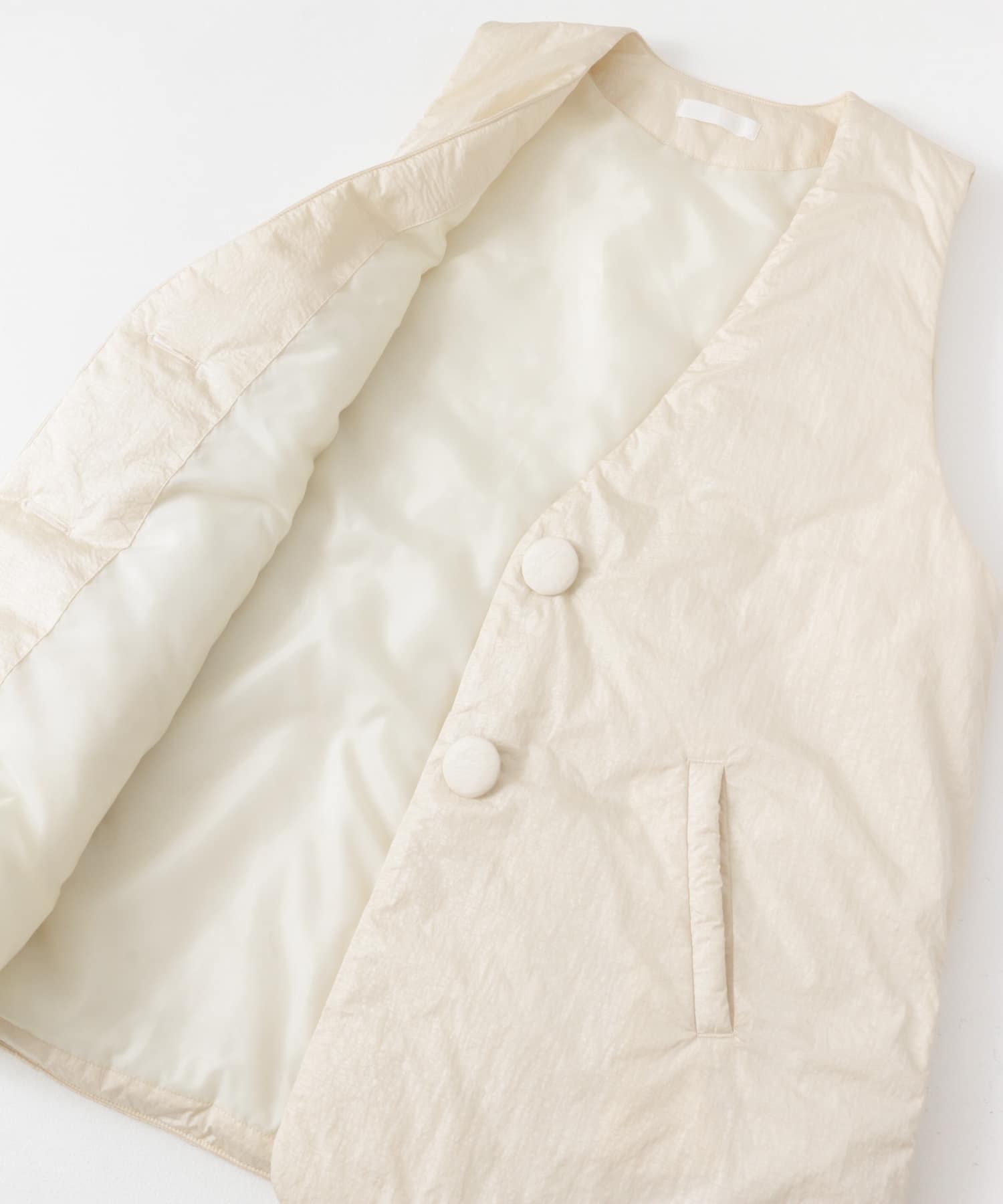サイドジップパフベスト IVORY one