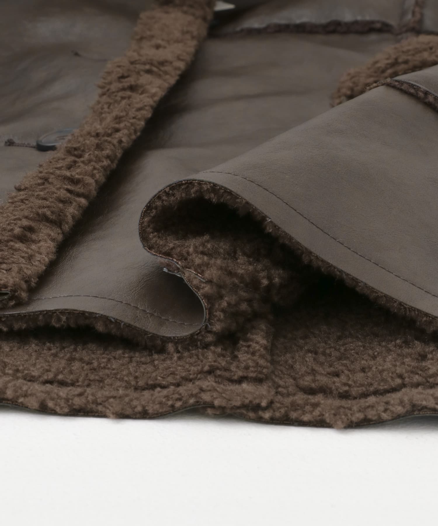 リバーシブルレザーライクボアジャケット BROWN one