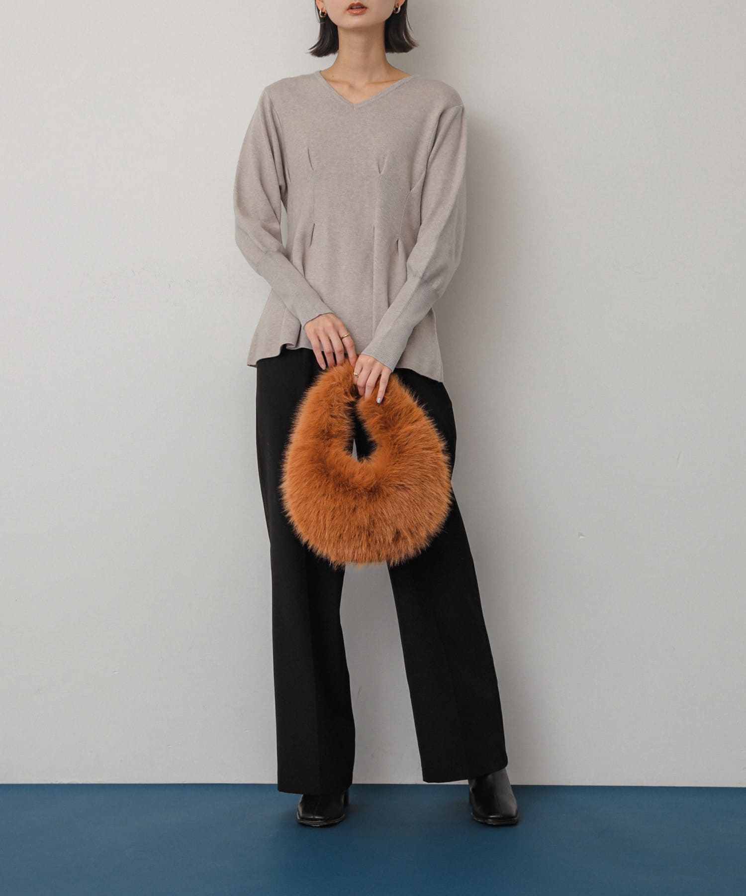 ファーラウンドバッグ BROWN one