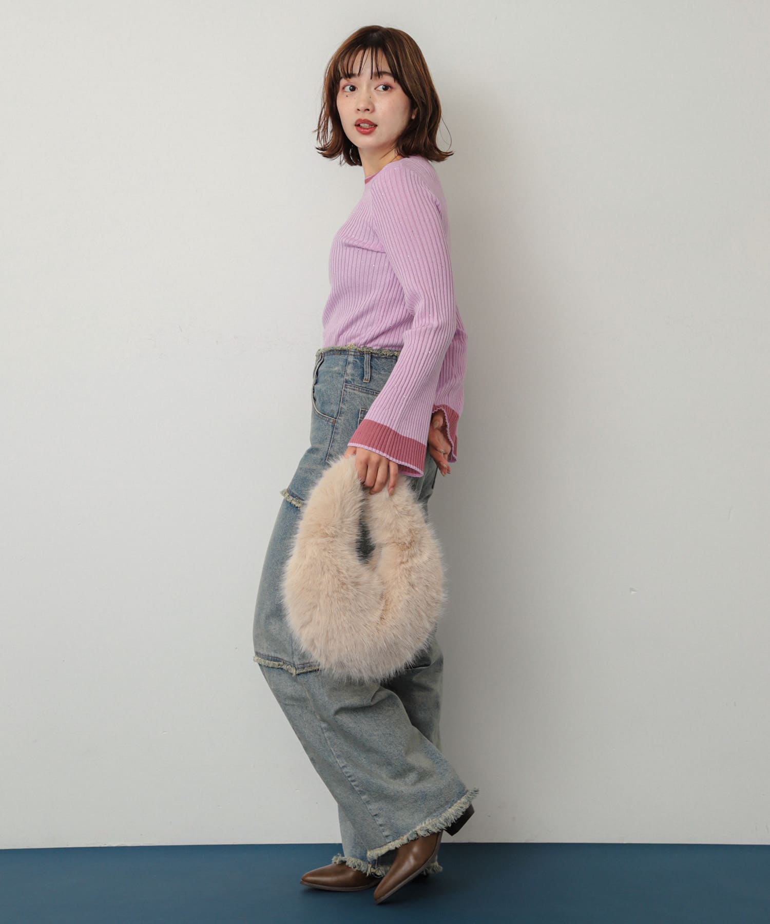 ファーラウンドバッグ BEIGE one