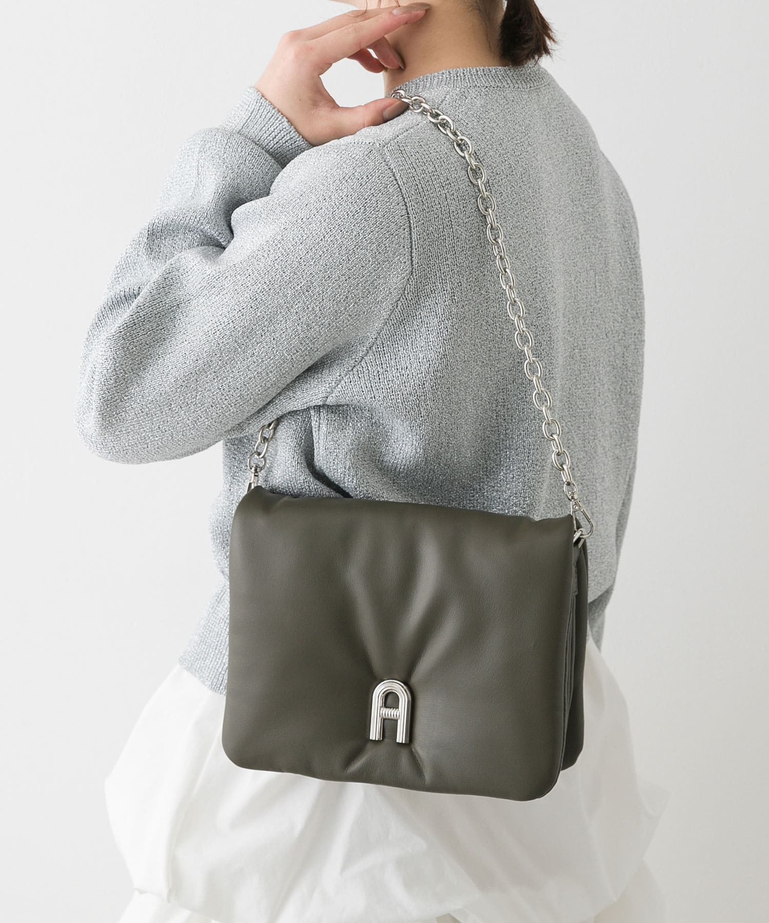 『一部WEB限定カラー』チェーンパフバッグ KHAKI one