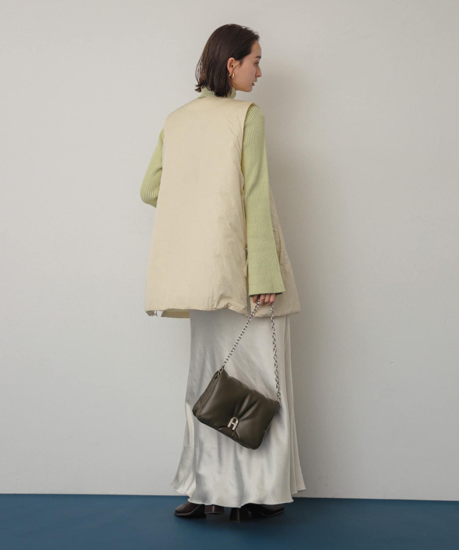 『一部WEB限定カラー』チェーンパフバッグ KHAKI one