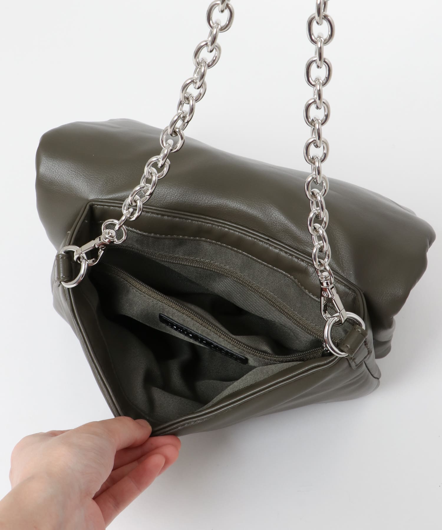 『一部WEB限定カラー』チェーンパフバッグ KHAKI one
