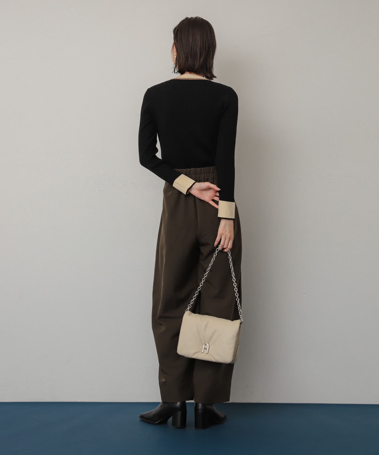 『一部WEB限定カラー』チェーンパフバッグ IVORY one