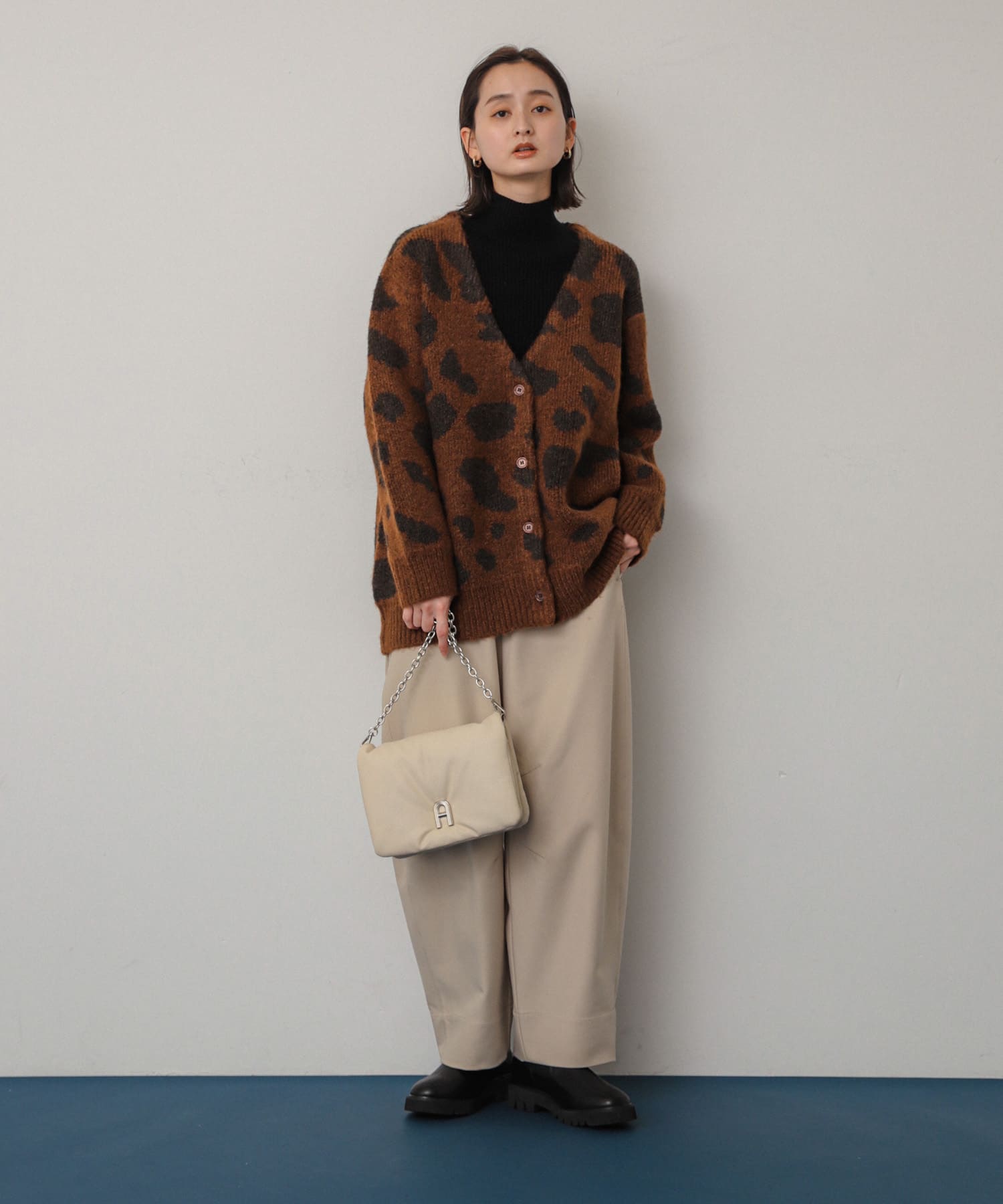 『一部WEB限定カラー』チェーンパフバッグ IVORY one