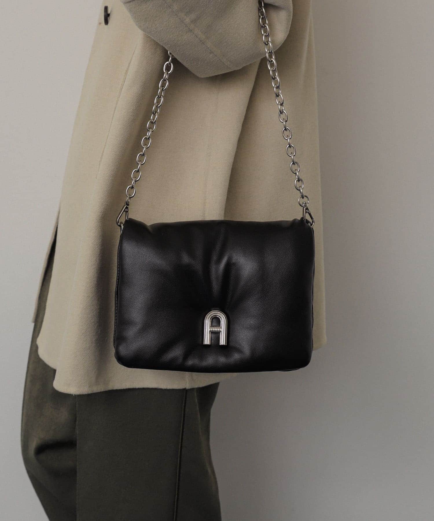 『一部WEB限定カラー』チェーンパフバッグ BLACK one