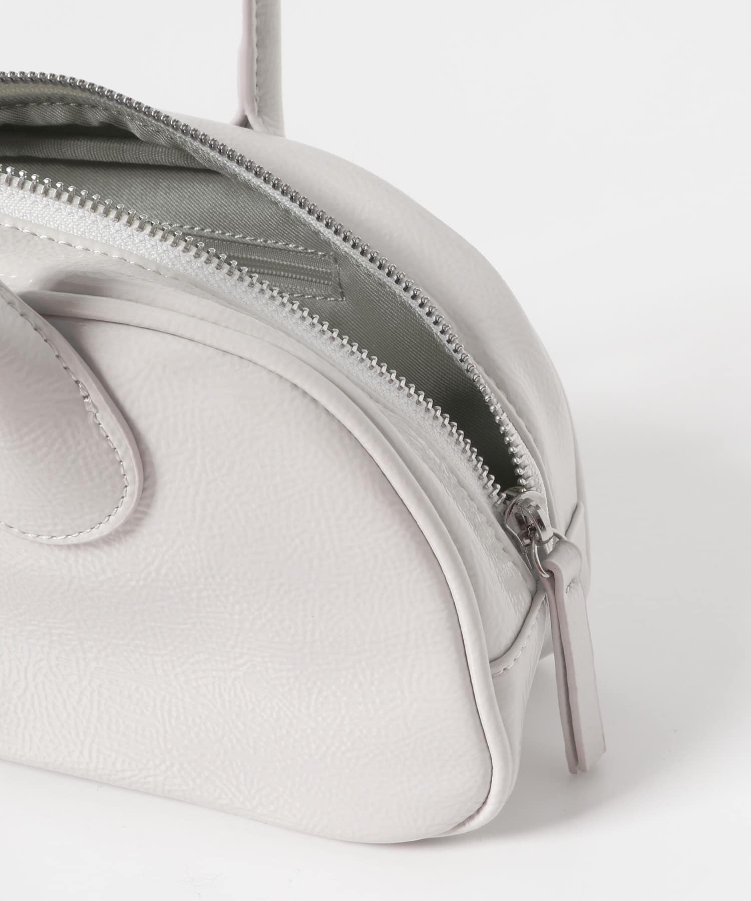 ラウンドスクエアボストンバッグ IVORY one