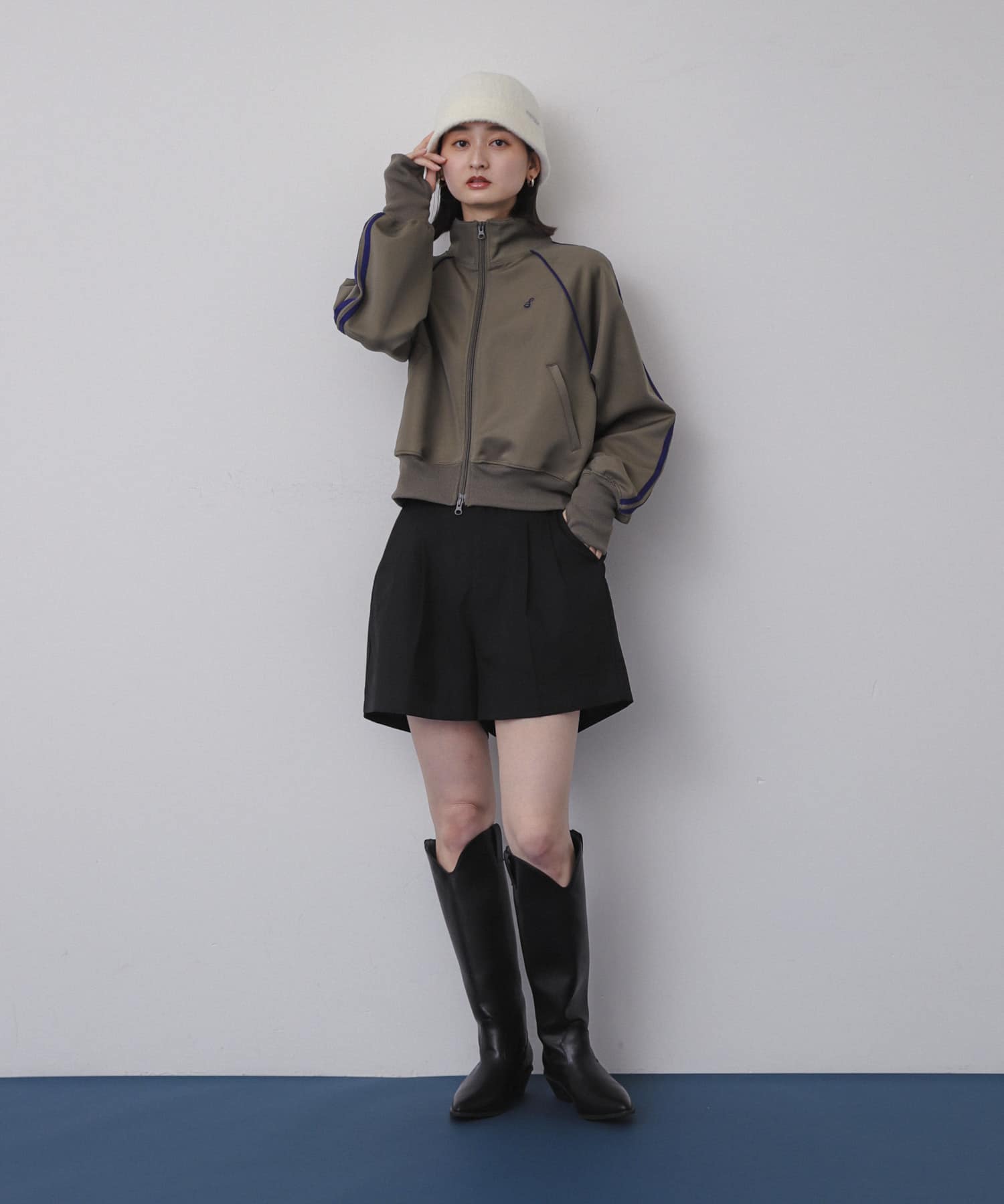 『WEB/一部店舗限定』プレートシャギーハット OFF WHITE one