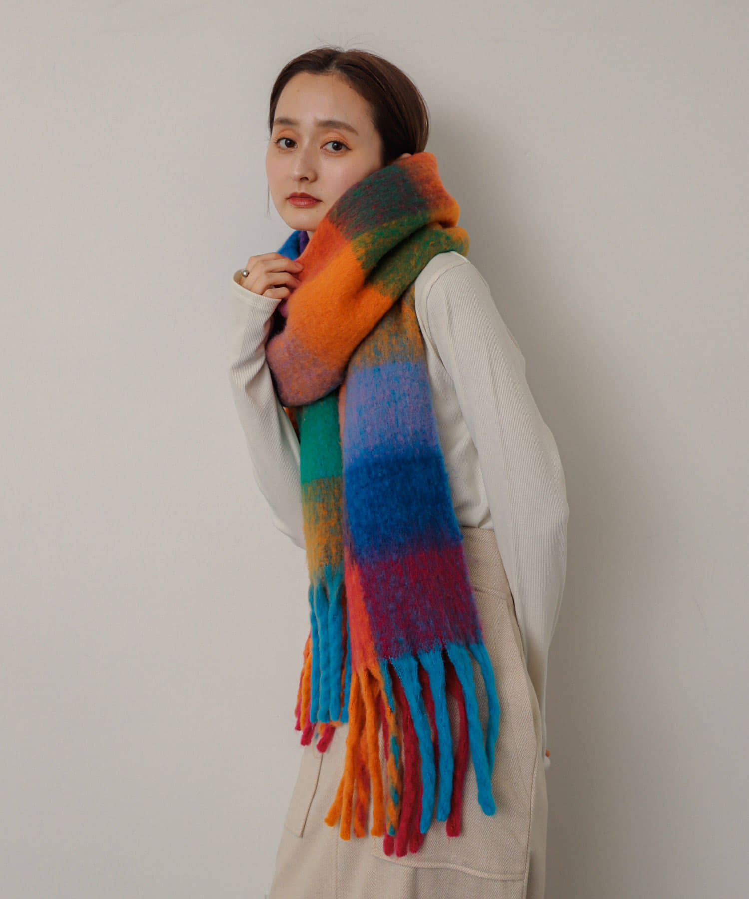 COLORFUL