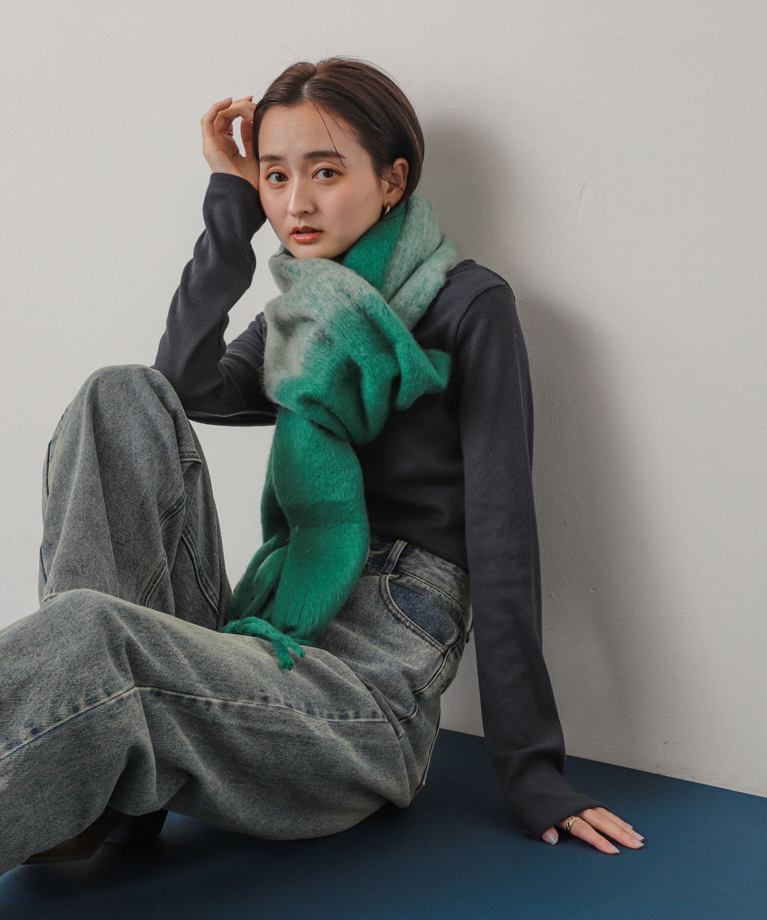 GREEN