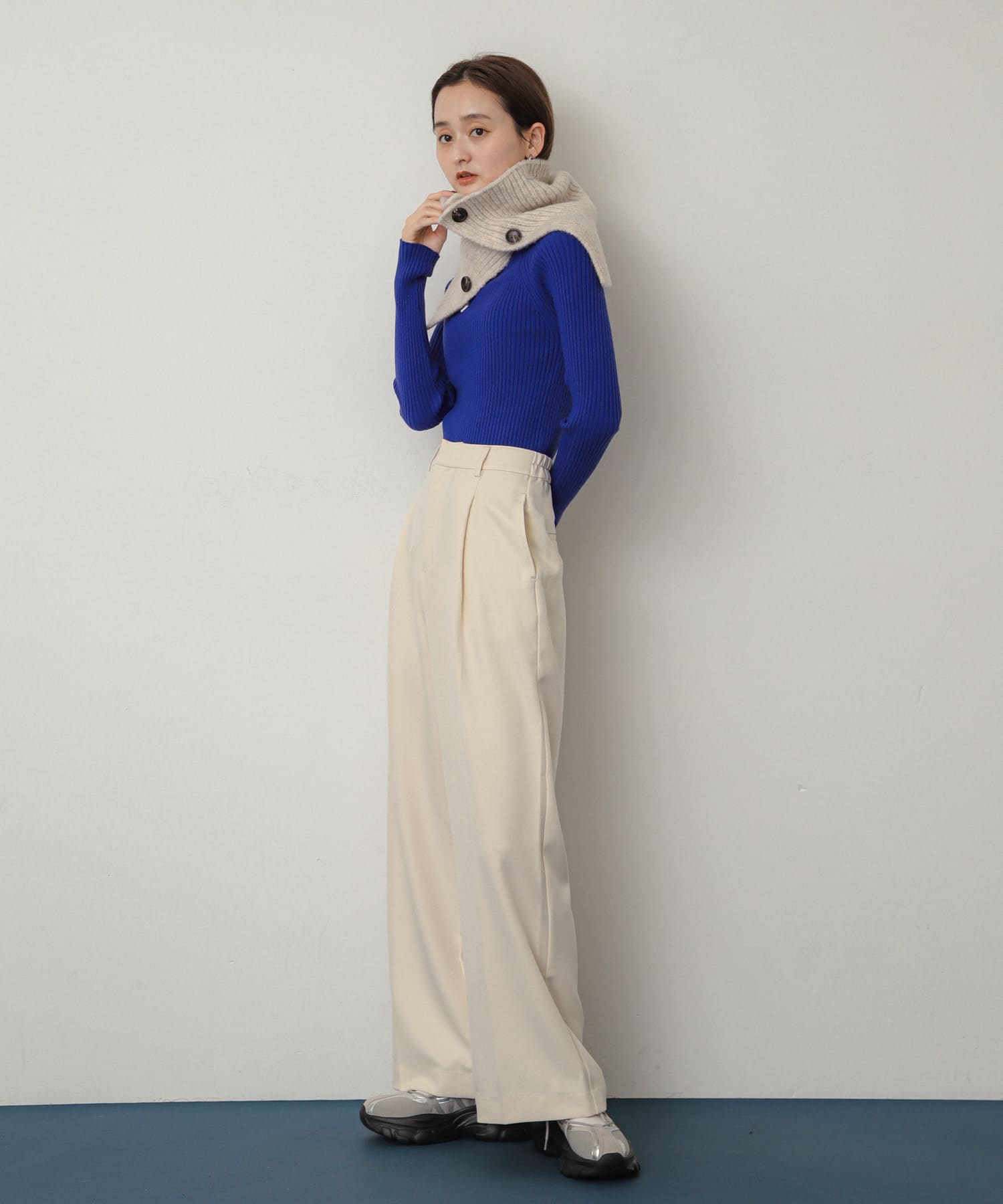 サイドスリットウォーマー IVORY one