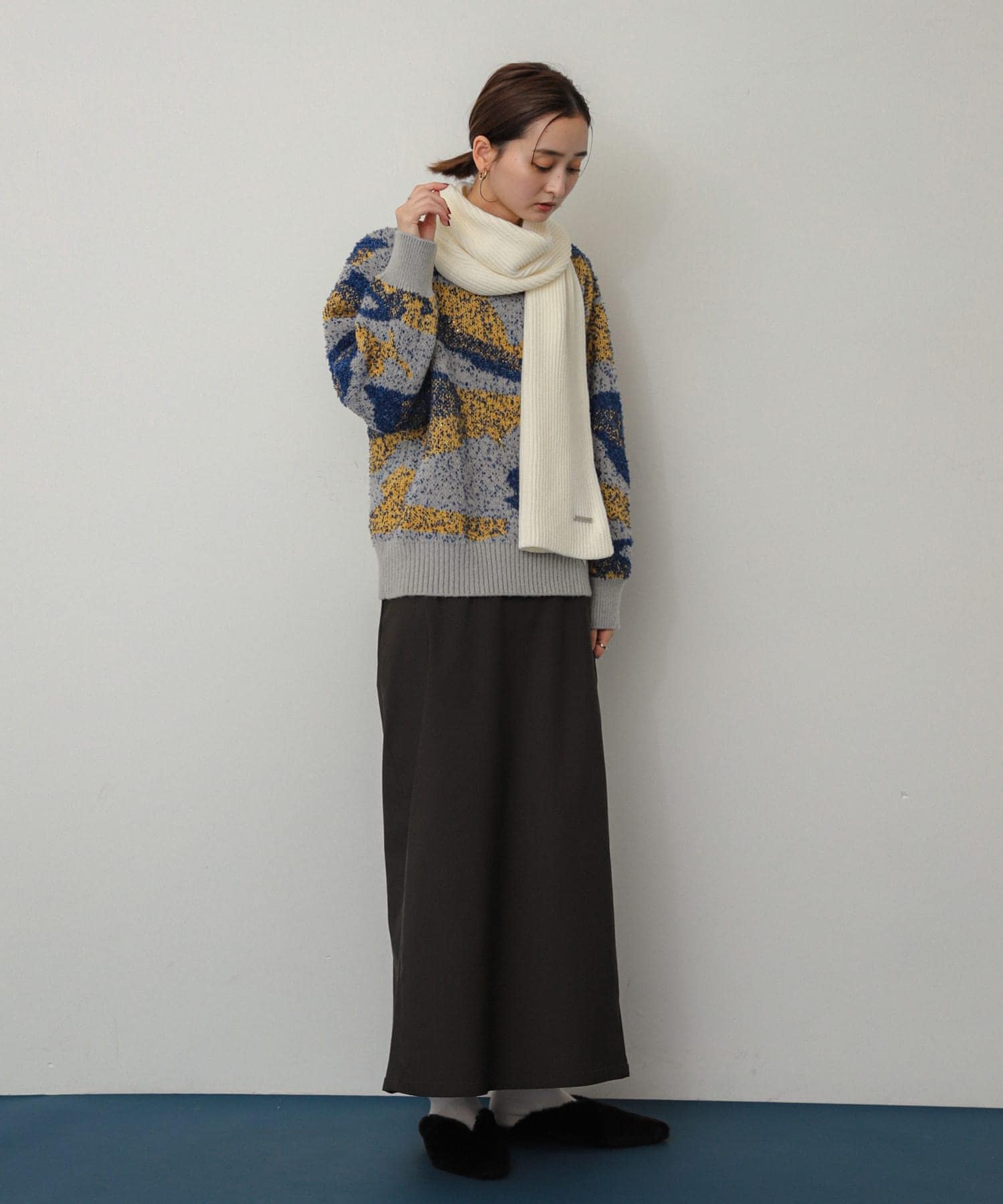 モチモチニットストール OFF WHITE one