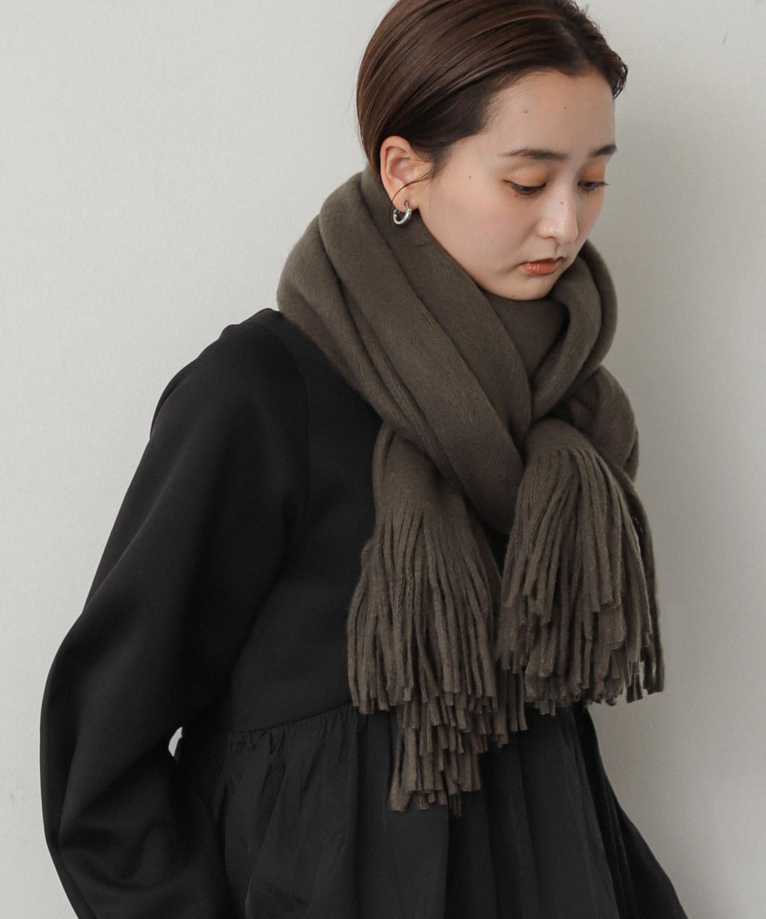 ニットフリンジストール KHAKI one